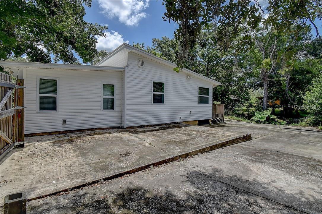 7140 Riverrun Rd Property Photo 27