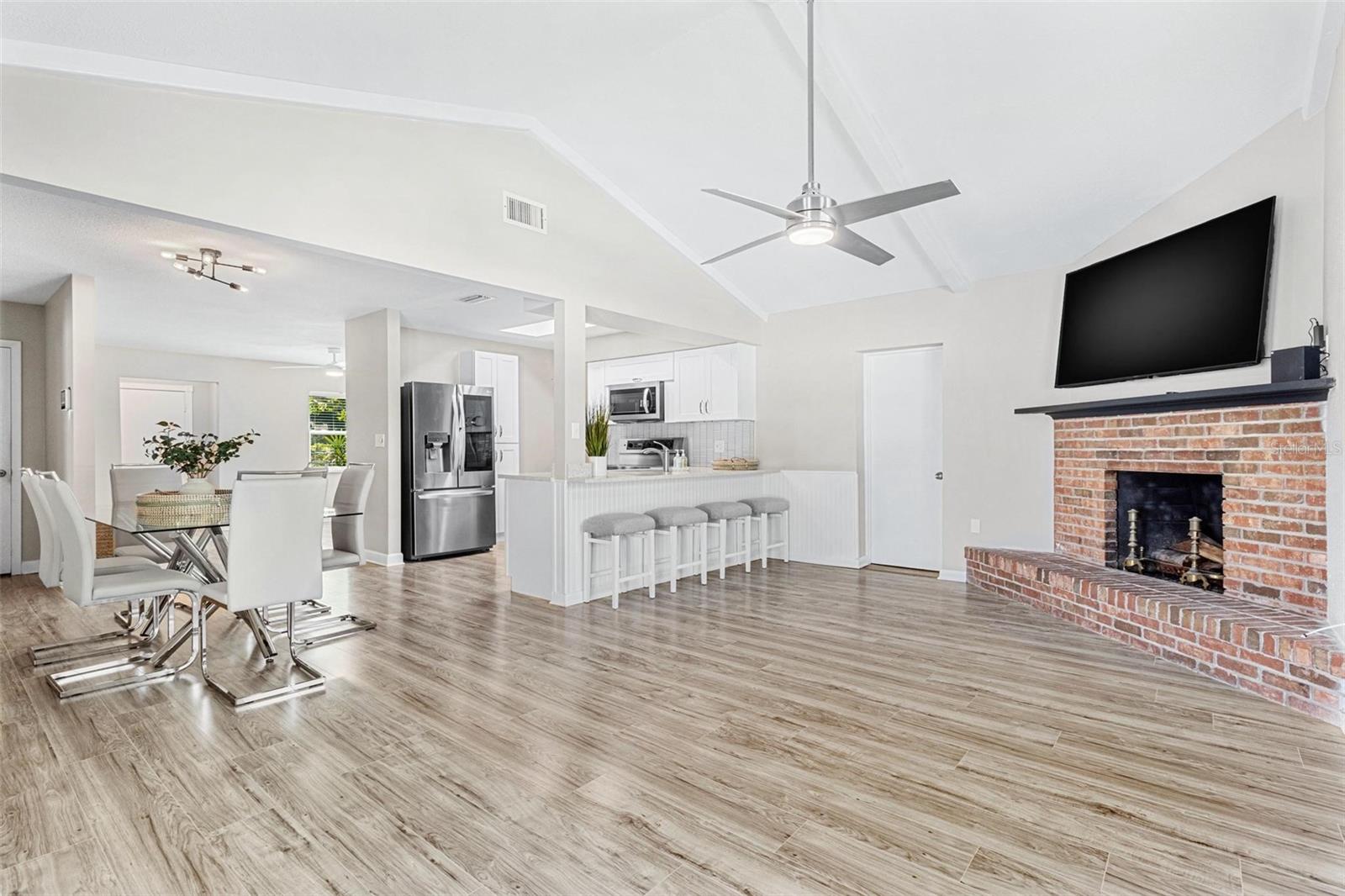 5127 Caesar Way S Property Photo 2