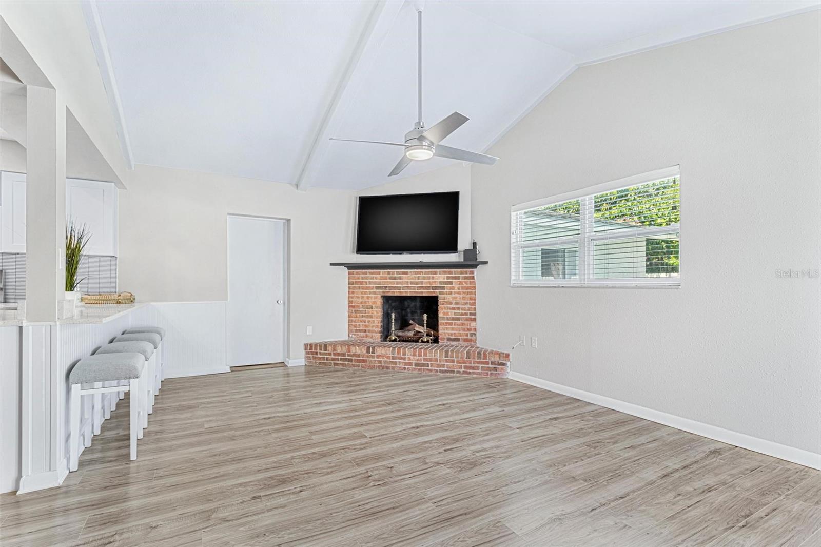 5127 Caesar Way S Property Photo 6