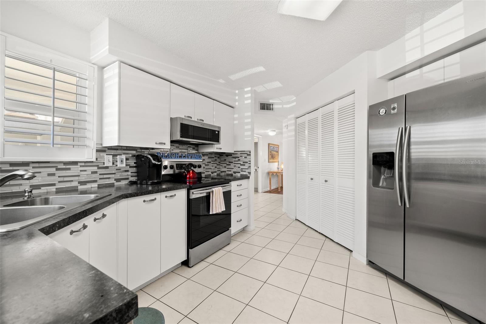6191 Bahia Del Mar Blvd #105 Property Photo 12