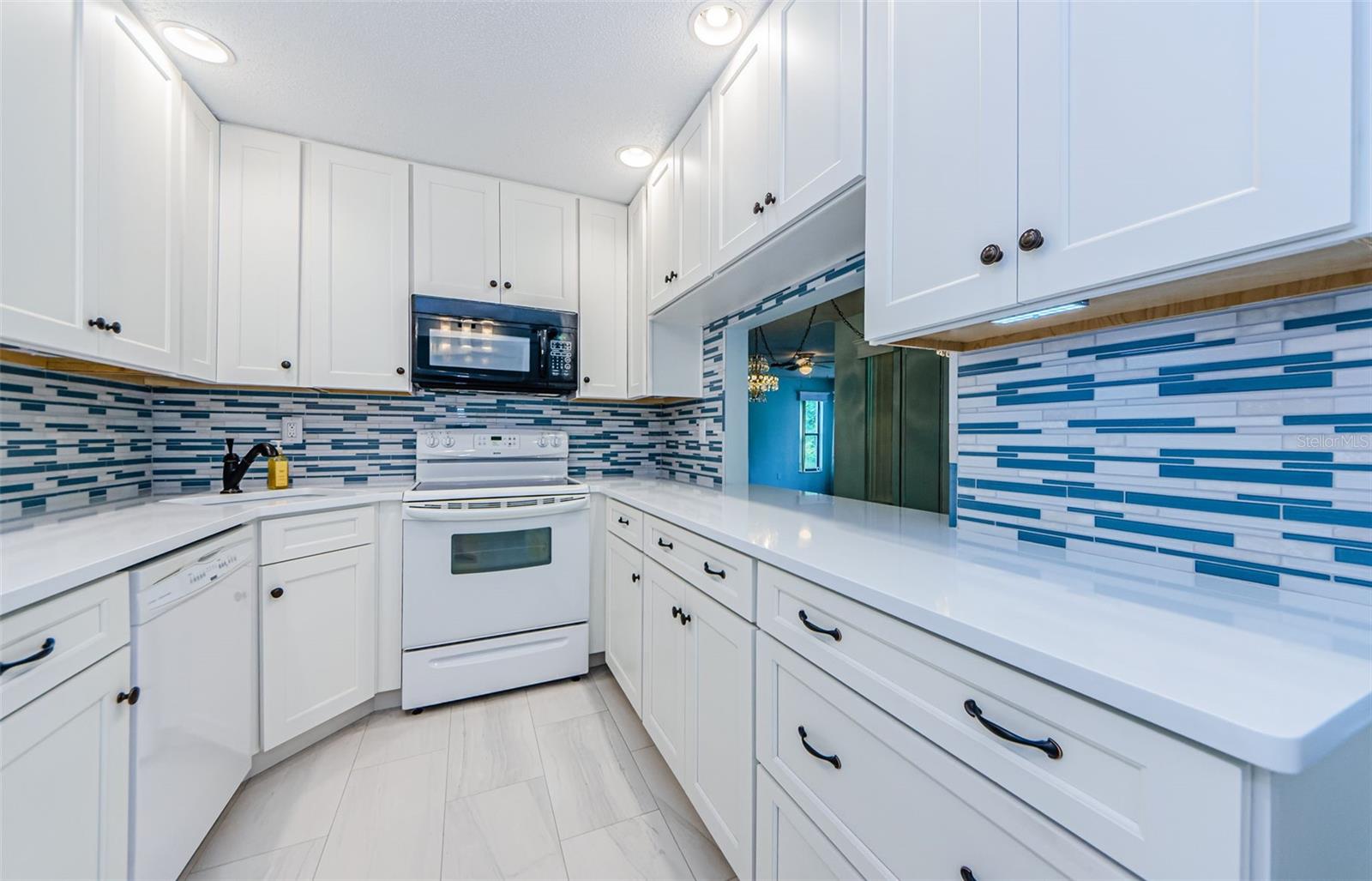 1170 Pine Ridge Cir W #c2 Property Photo 3