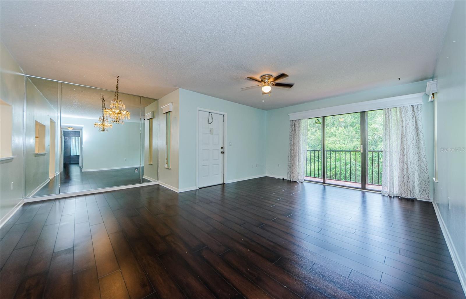 1170 Pine Ridge Cir W #c2 Property Photo 11