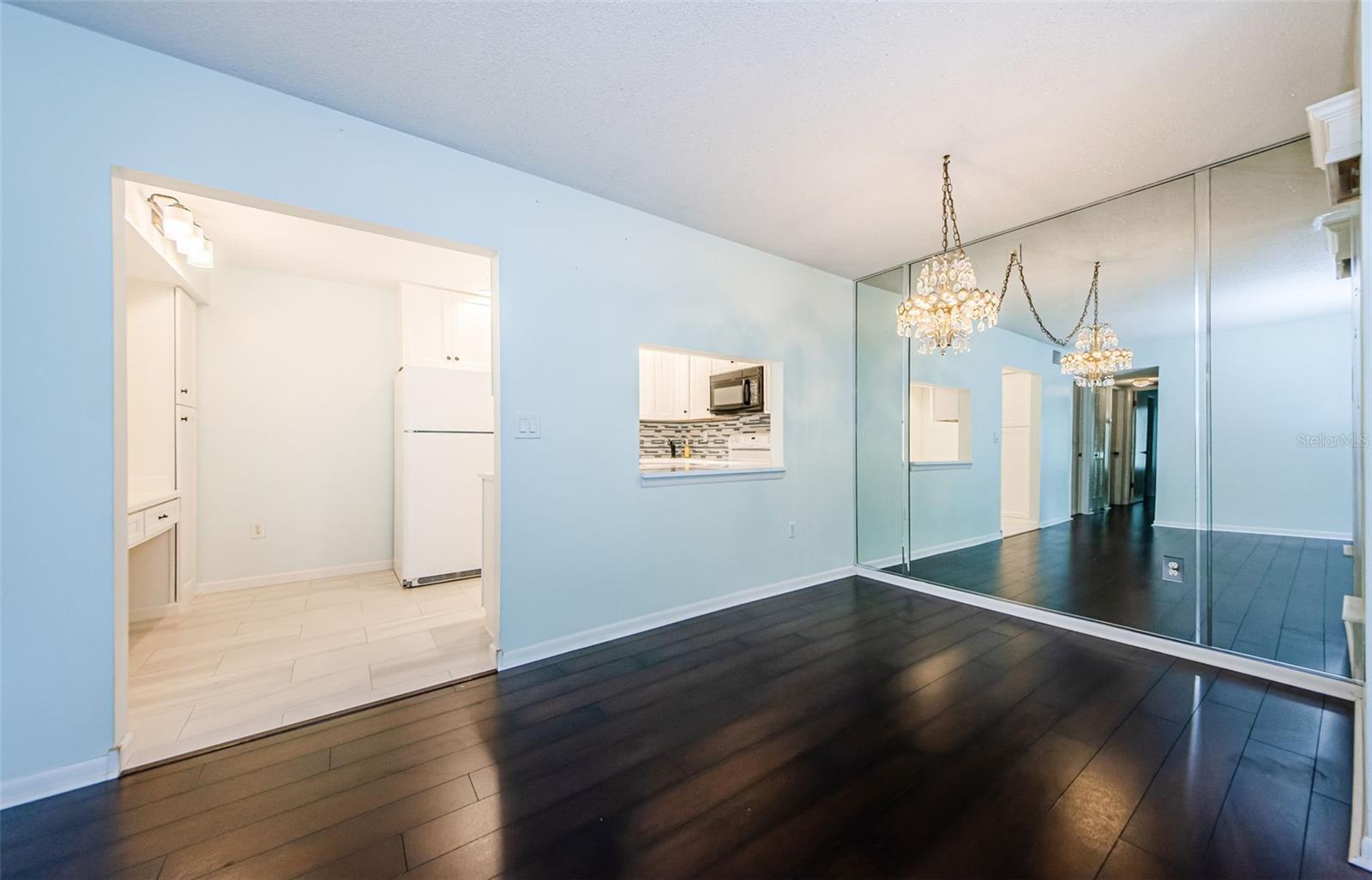 1170 Pine Ridge Cir W #c2 Property Photo 17