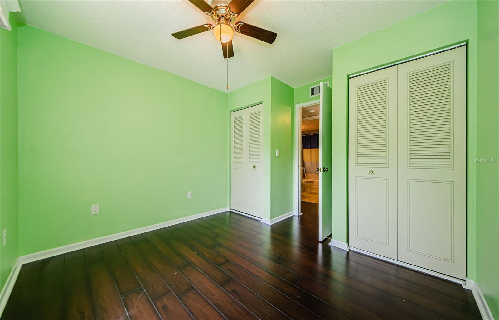 1170 Pine Ridge Cir W #c2 Property Photo 31