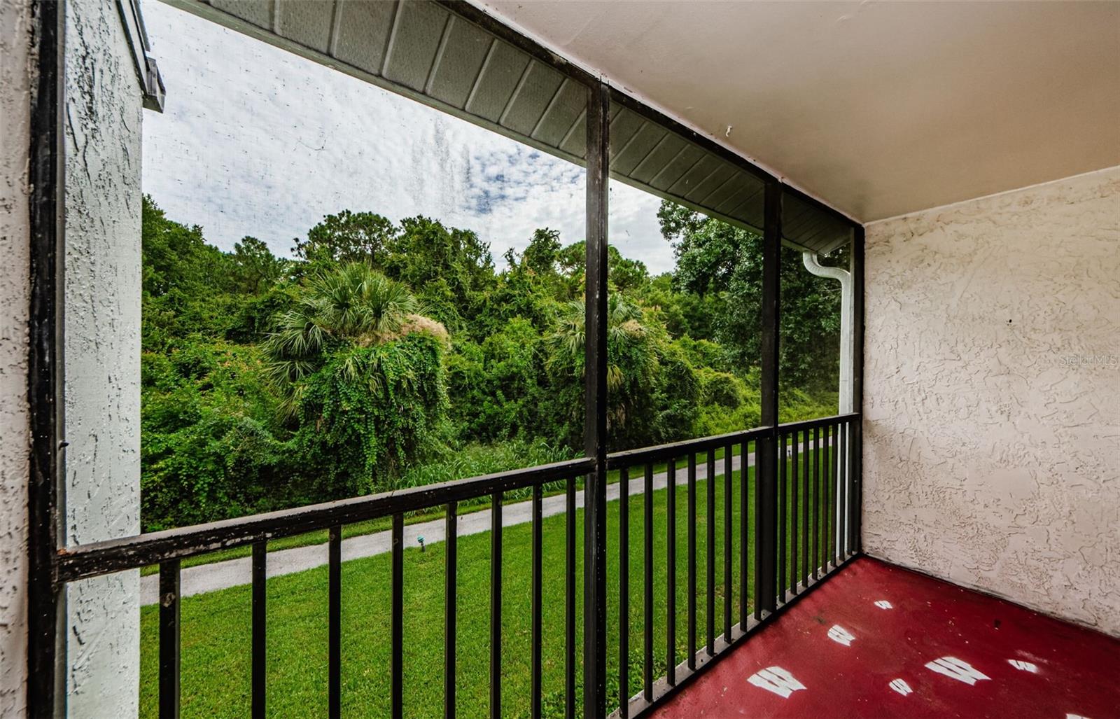 1170 Pine Ridge Cir W #c2 Property Photo 33
