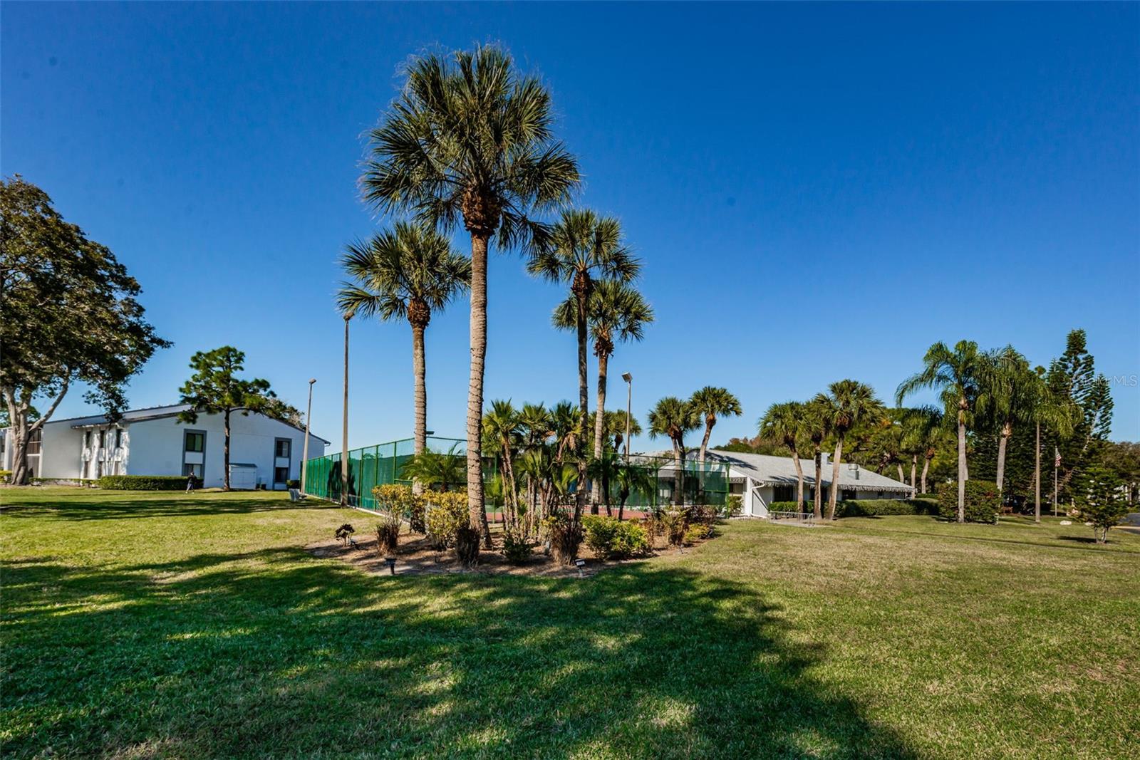 1170 Pine Ridge Cir W #c2 Property Photo 36