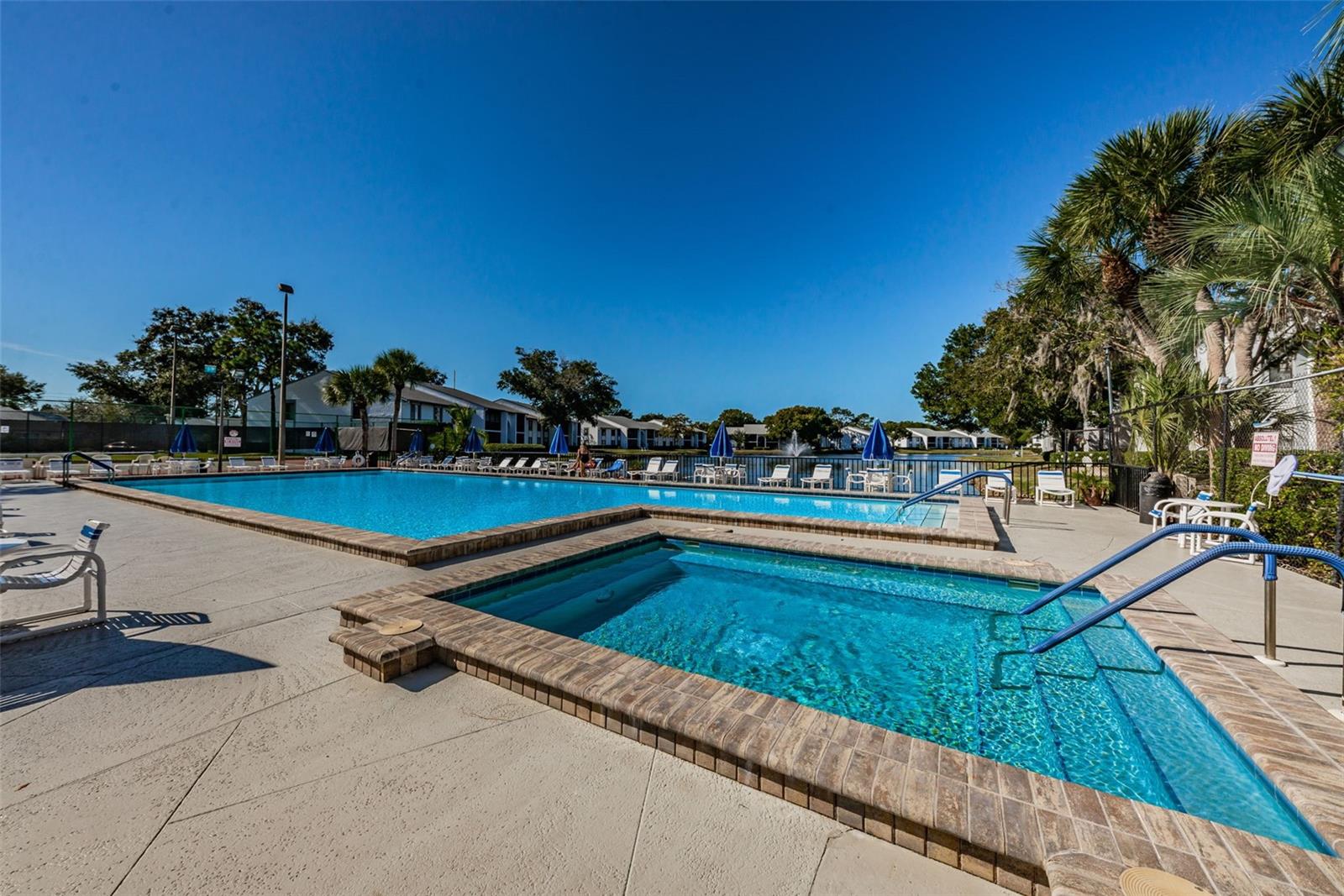 1170 Pine Ridge Cir W #c2 Property Photo 40