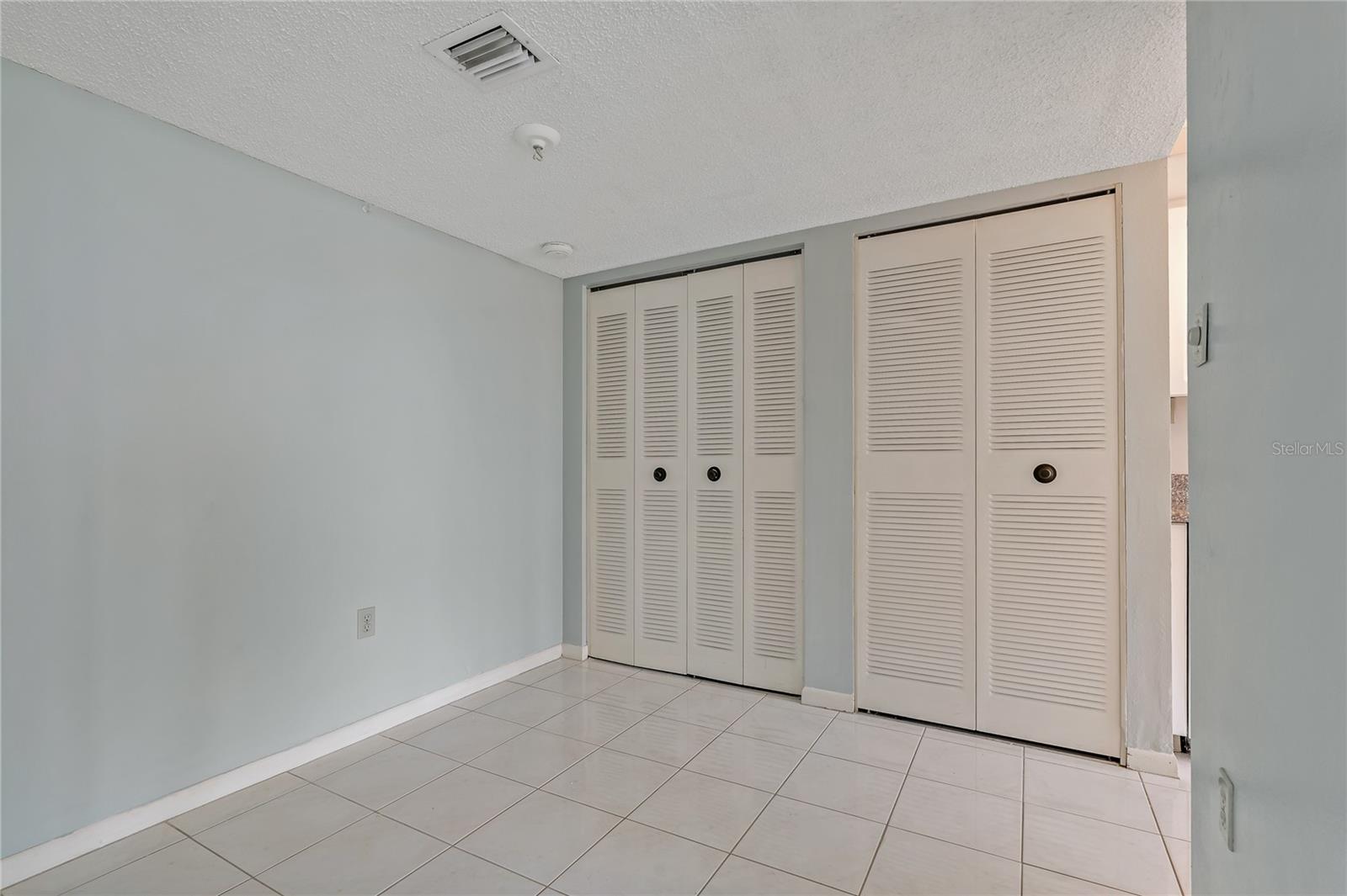 660 Island Way #301 Property Photo 9