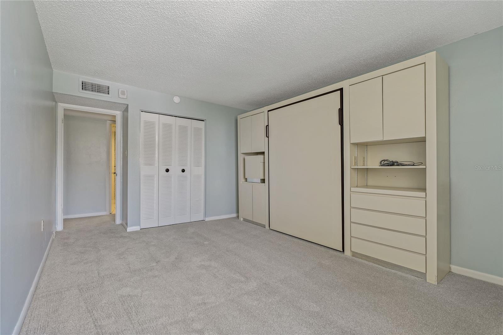 660 Island Way #301 Property Photo 23