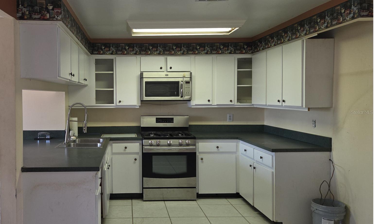 8665 Mockingbird Ln Property Photo 3
