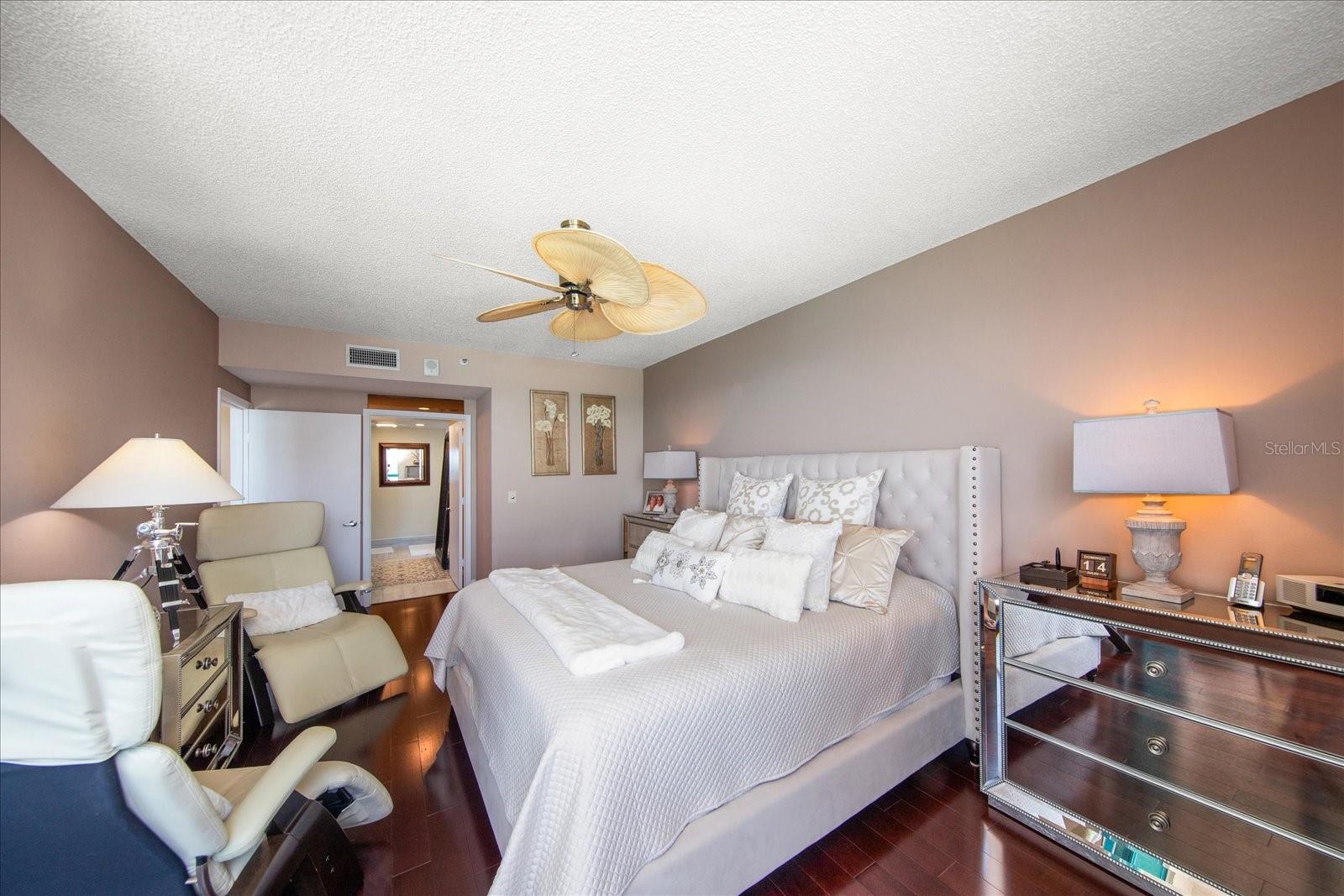 1540 Gulf Blvd #2102 Property Photo 41