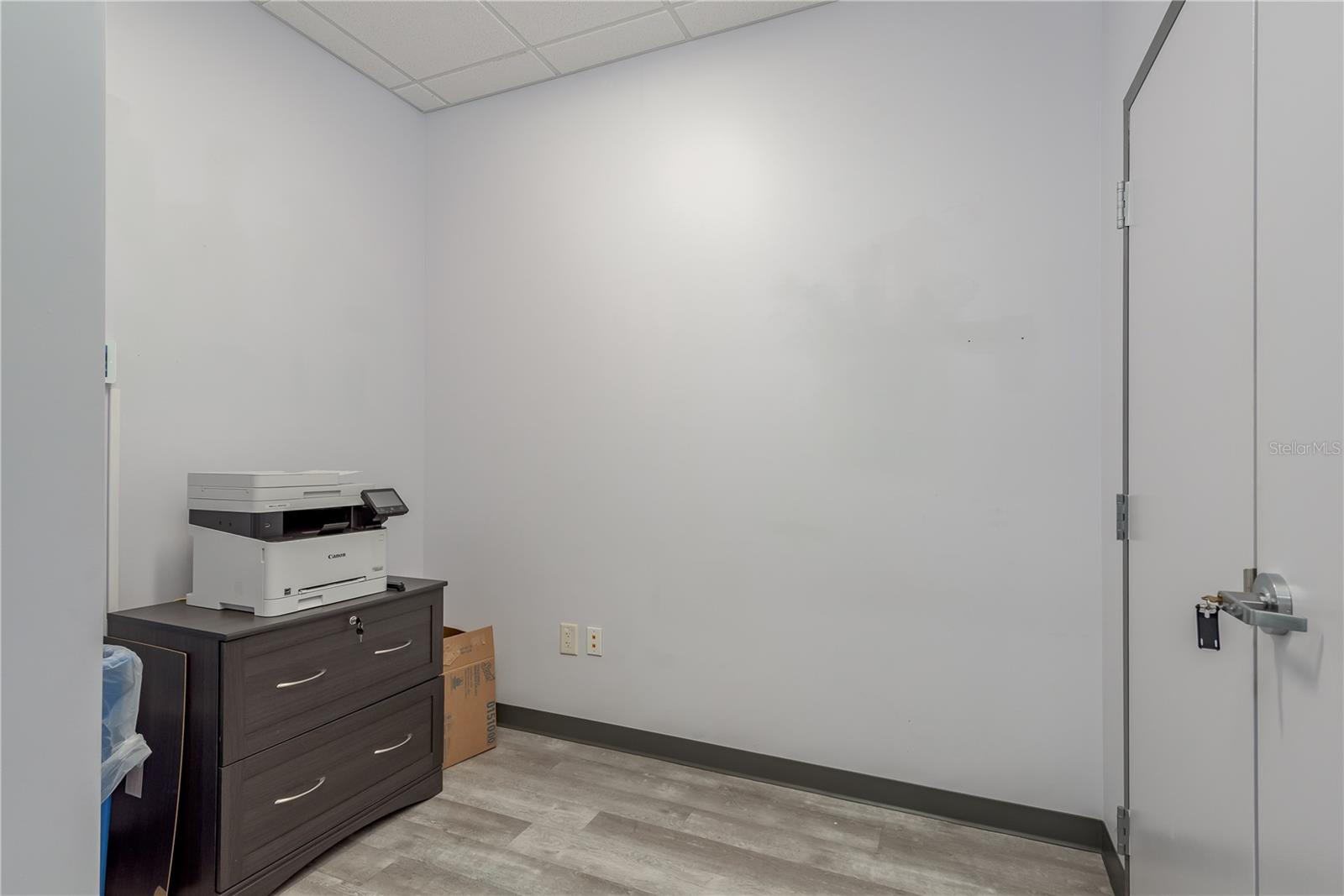 4690 Exploration Ave #4700 Property Photo 11