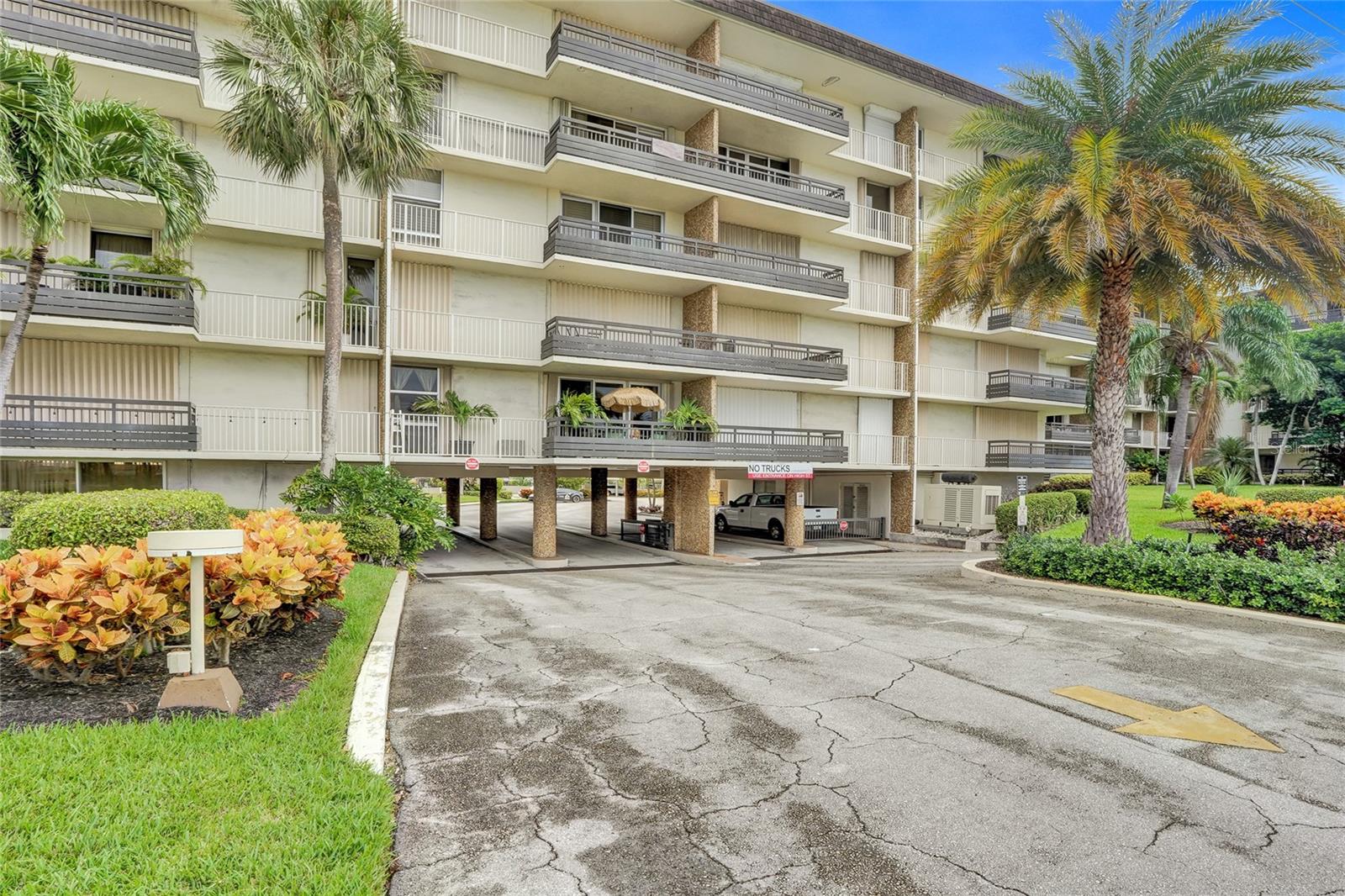 555 NW 4TH AVE #2220