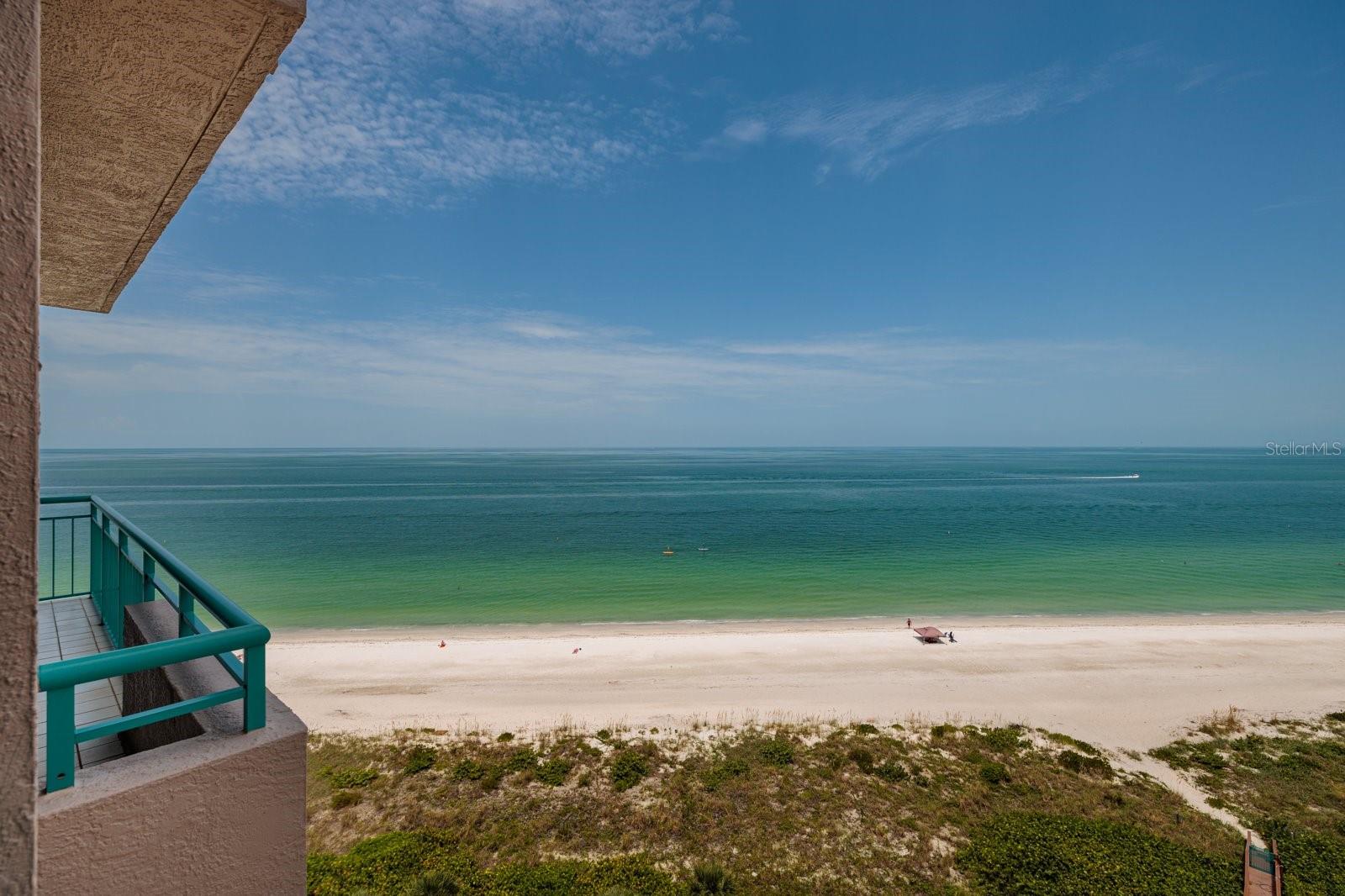 1560 Gulf Blvd #1004 Property Photo 1