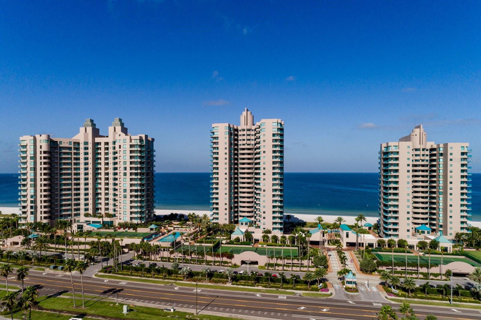 1560 Gulf Blvd #1004 Property Photo 2
