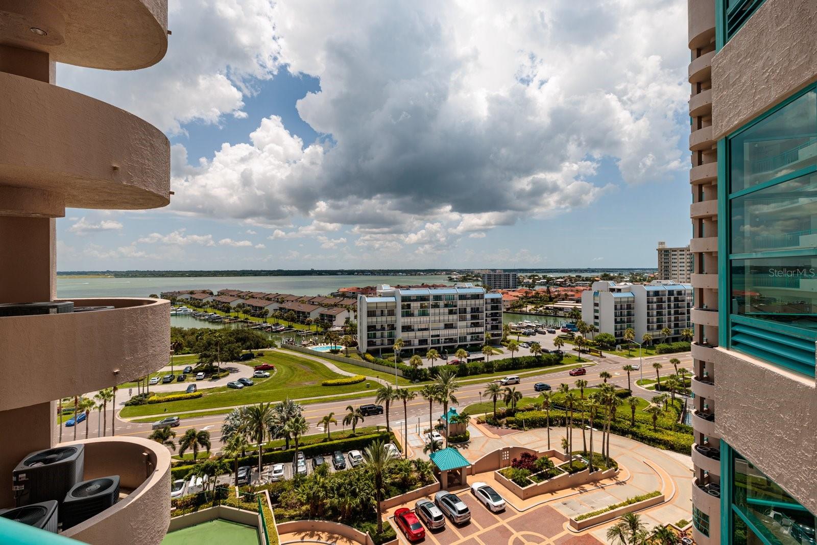 1560 Gulf Blvd #1004 Property Photo 5