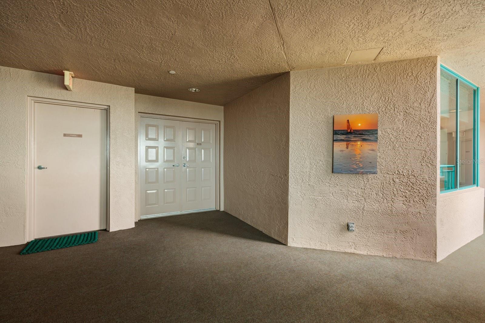 1560 Gulf Blvd #1004 Property Photo 6