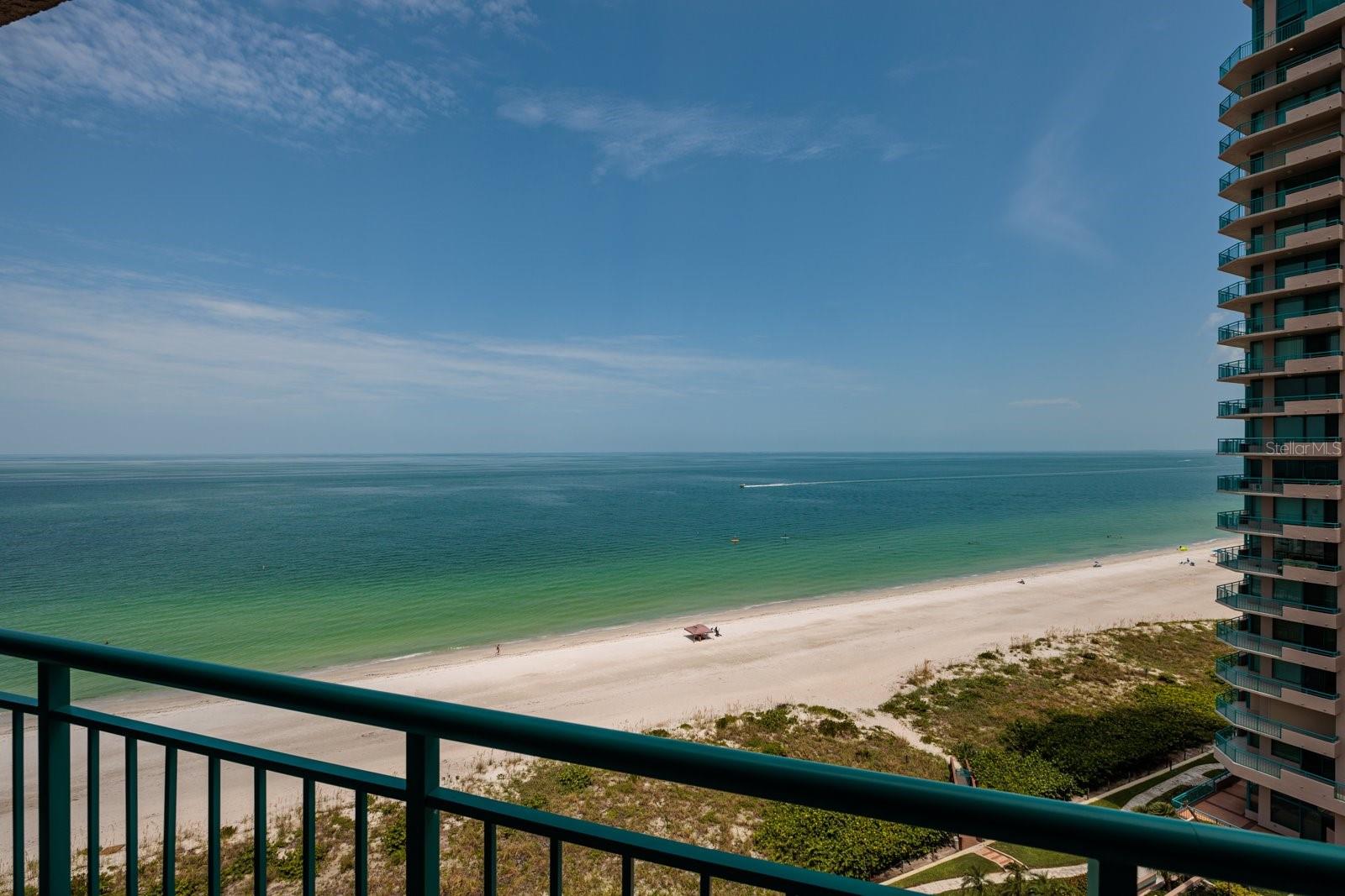 1560 Gulf Blvd #1004 Property Photo 15