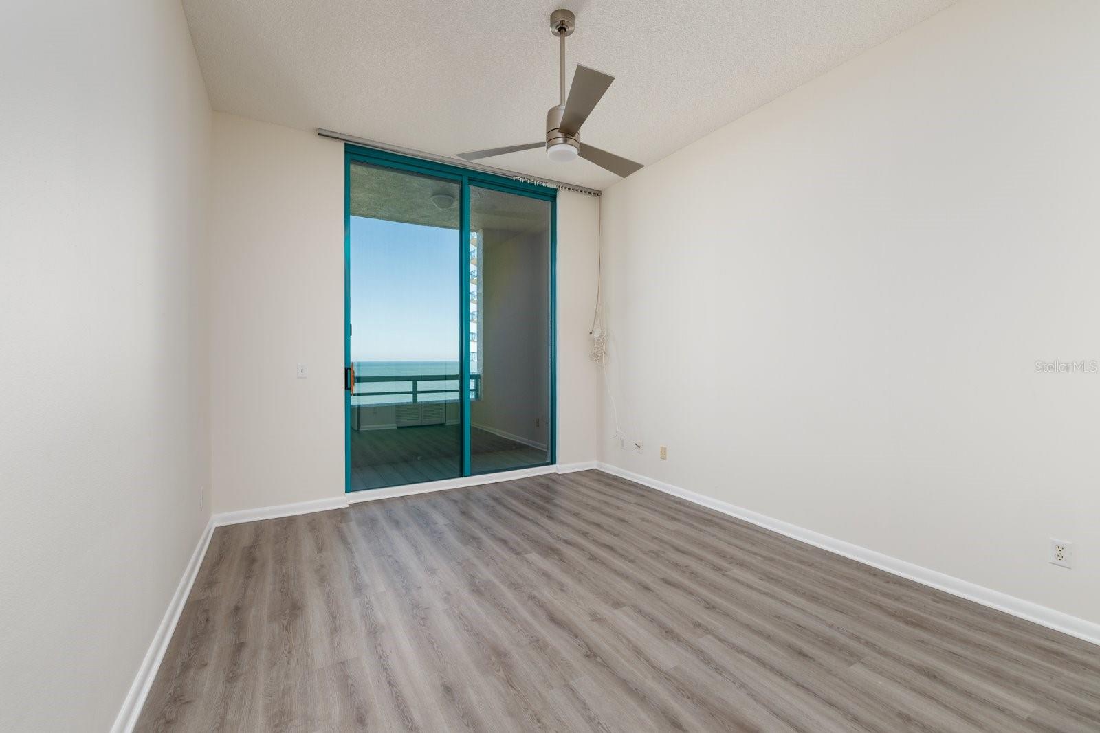 1560 Gulf Blvd #1004 Property Photo 26