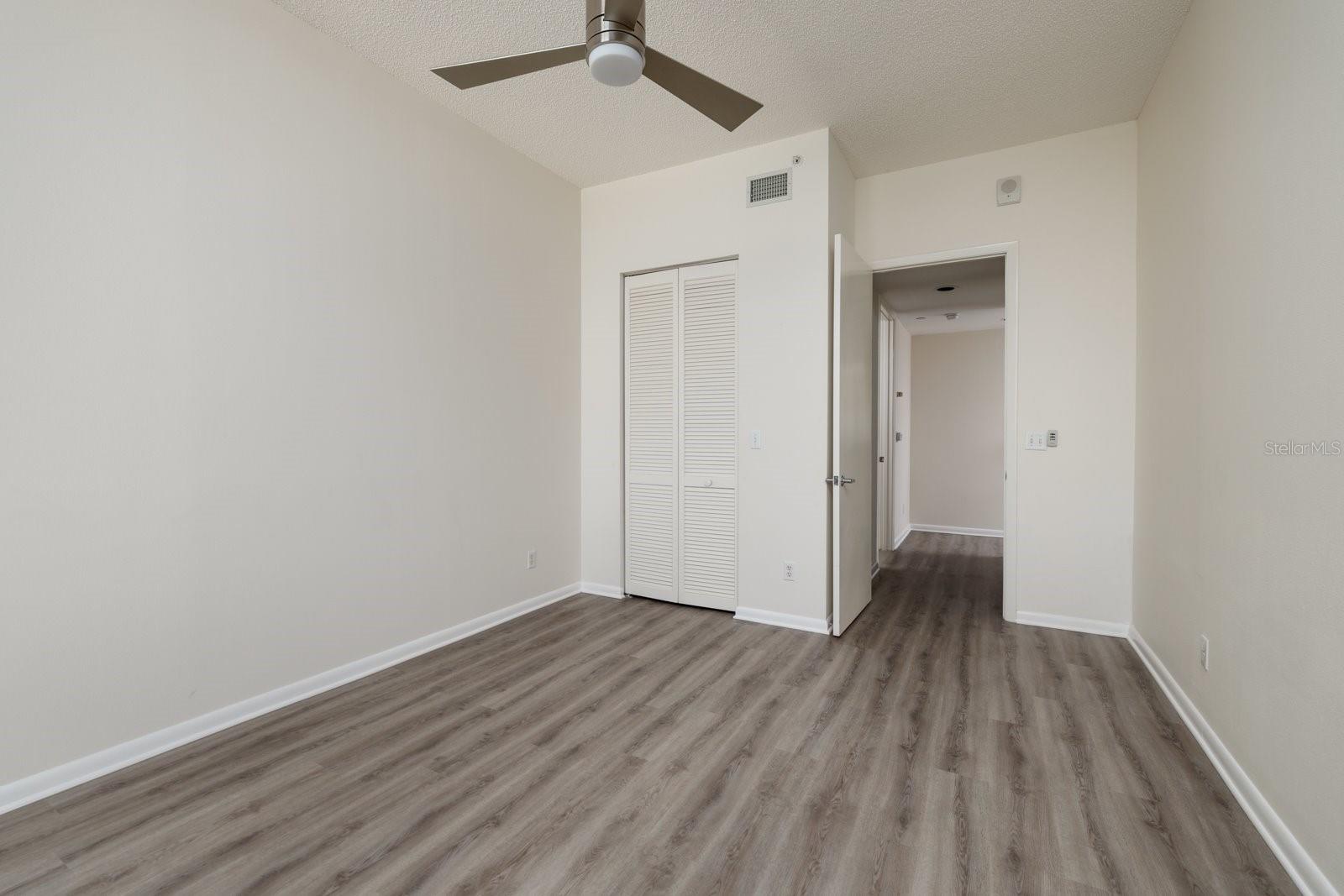 1560 Gulf Blvd #1004 Property Photo 28