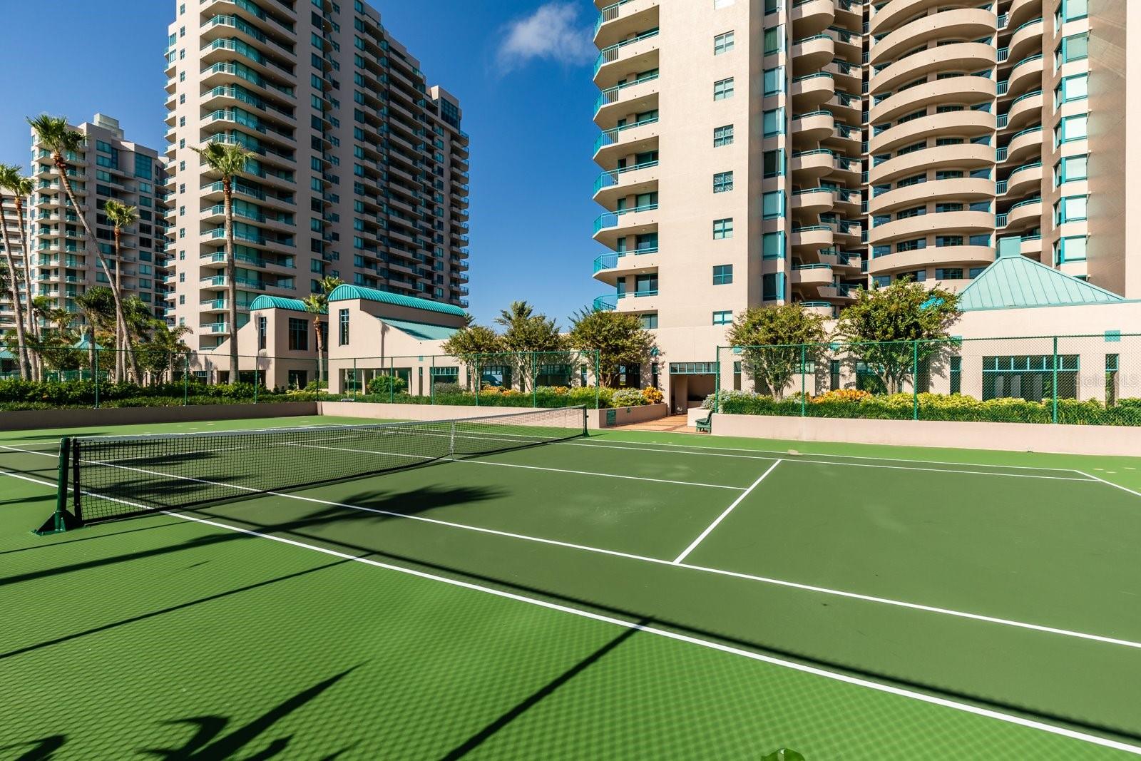 1560 Gulf Blvd #1004 Property Photo 41