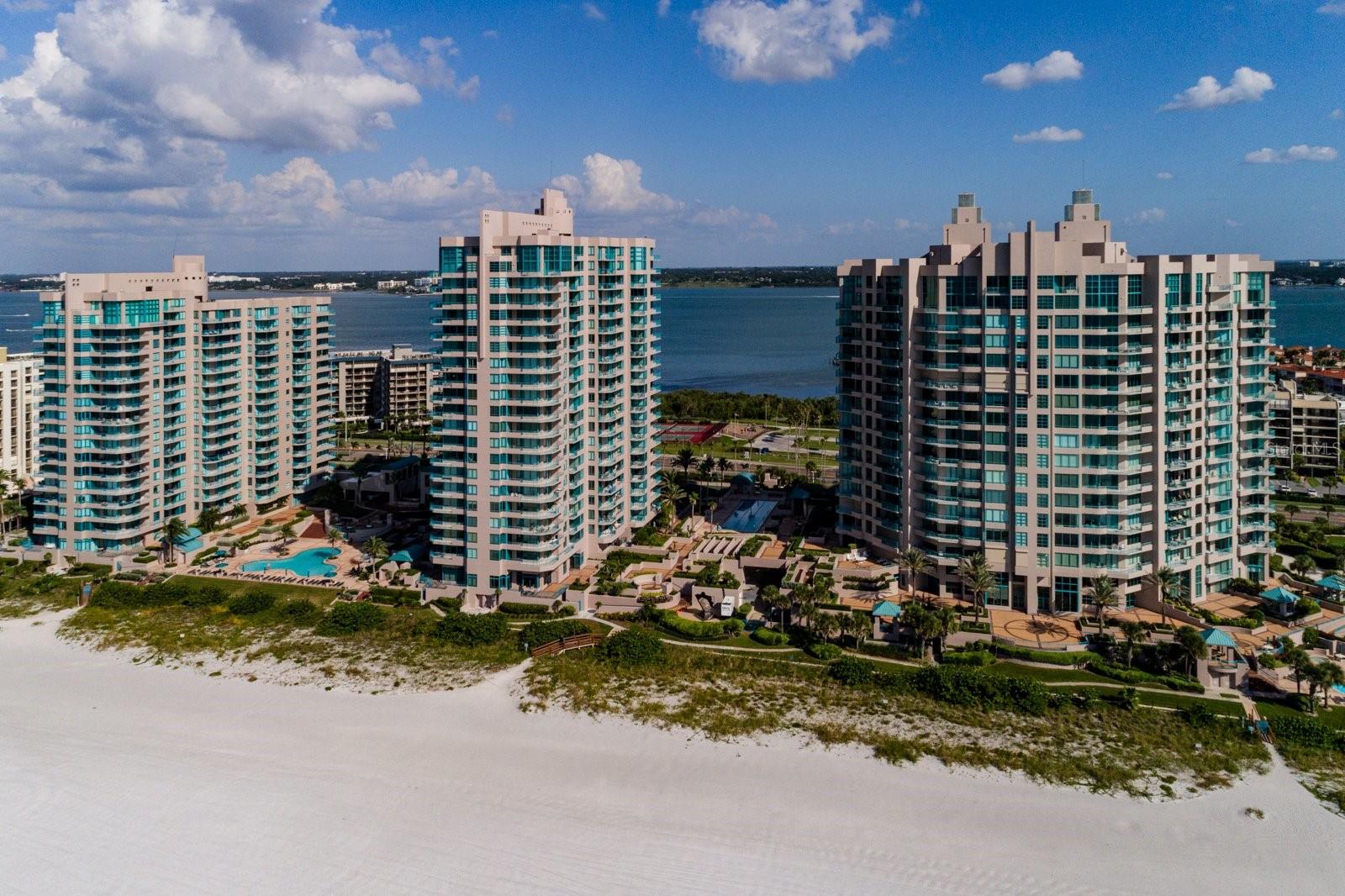 1560 Gulf Blvd #1004 Property Photo 43