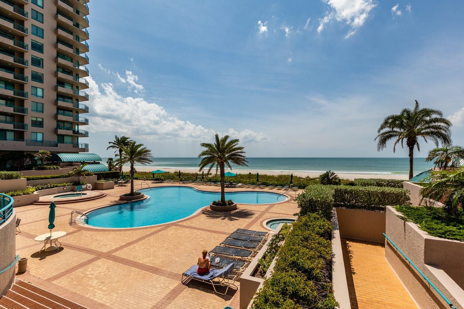 1560 Gulf Blvd #1004 Property Photo 46