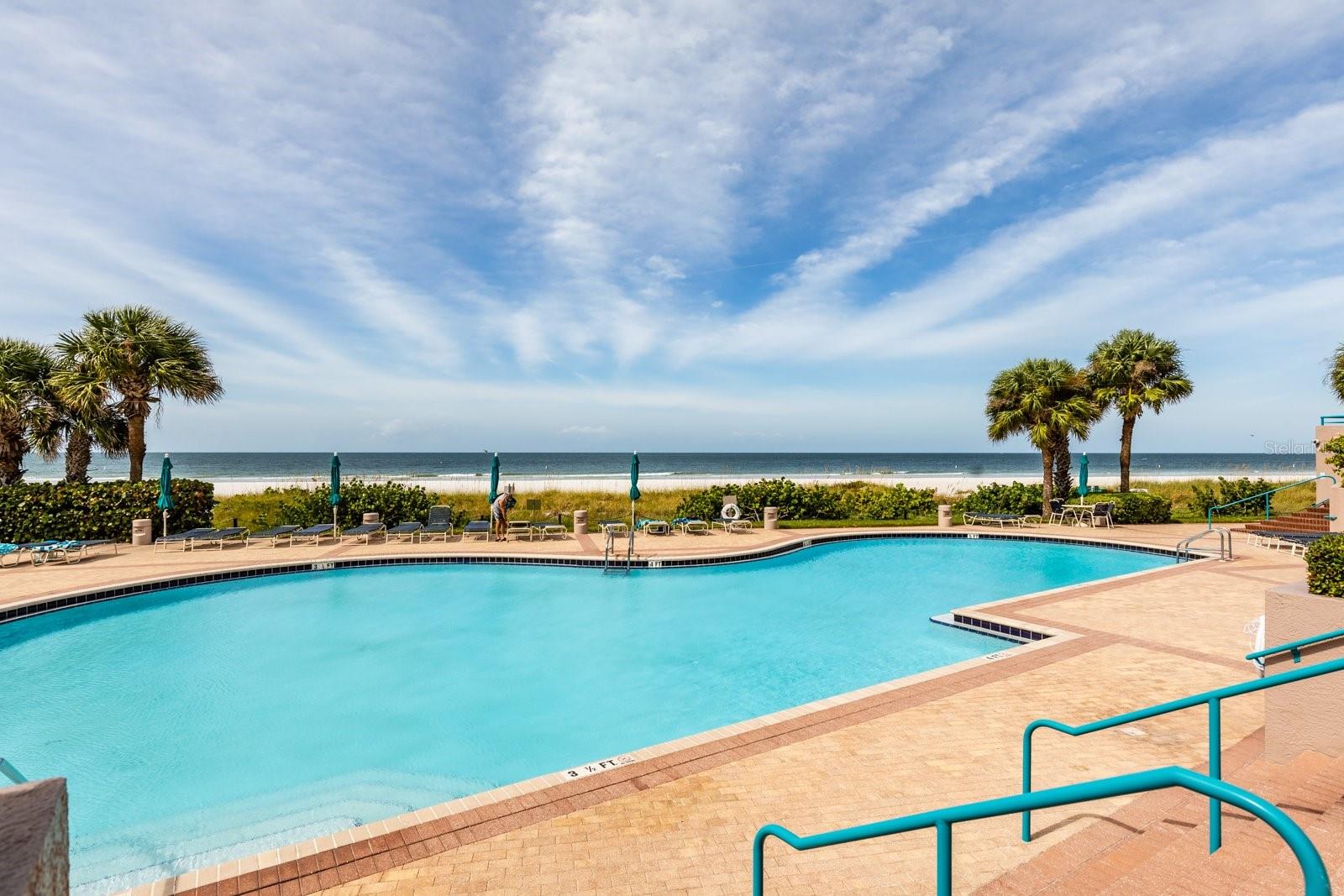 1560 Gulf Blvd #1004 Property Photo 54