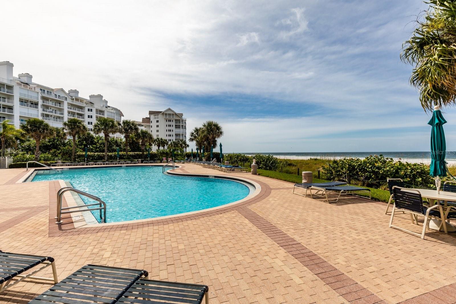 1560 Gulf Blvd #1004 Property Photo 56