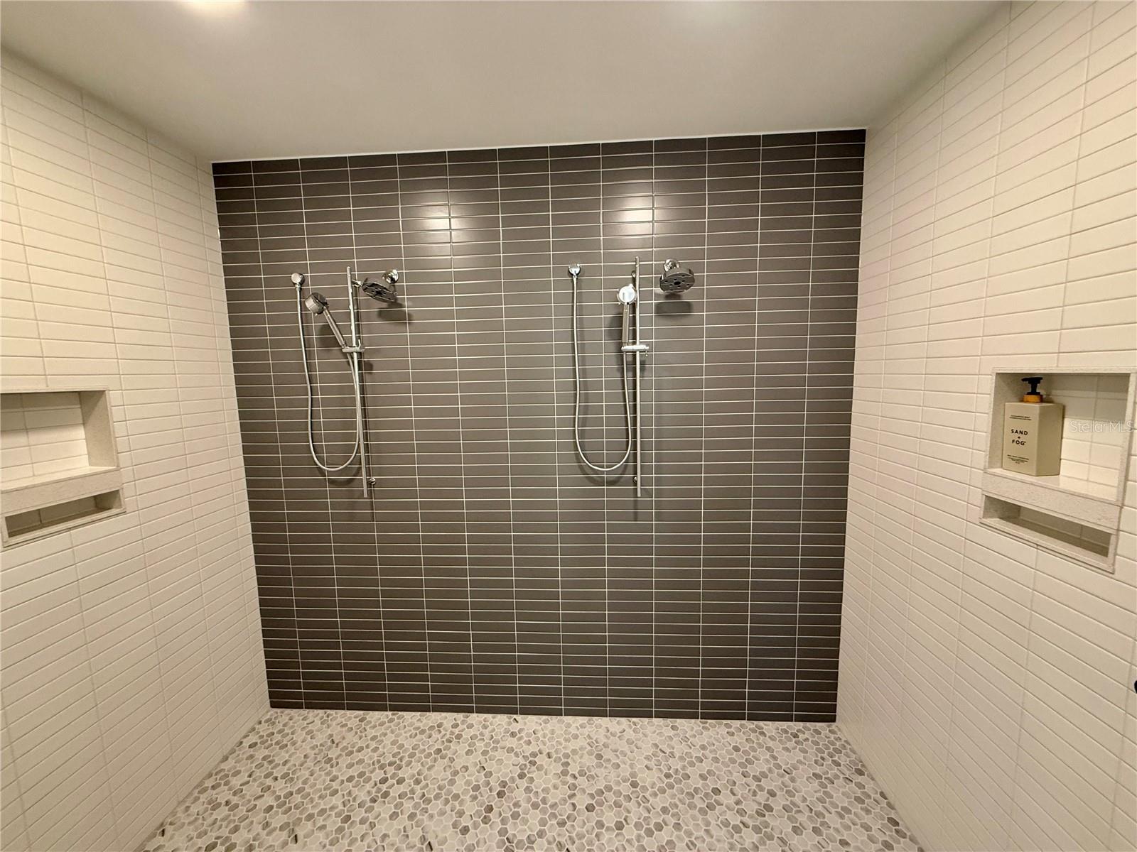 777 3rd Ave N #908 Property Photo 9