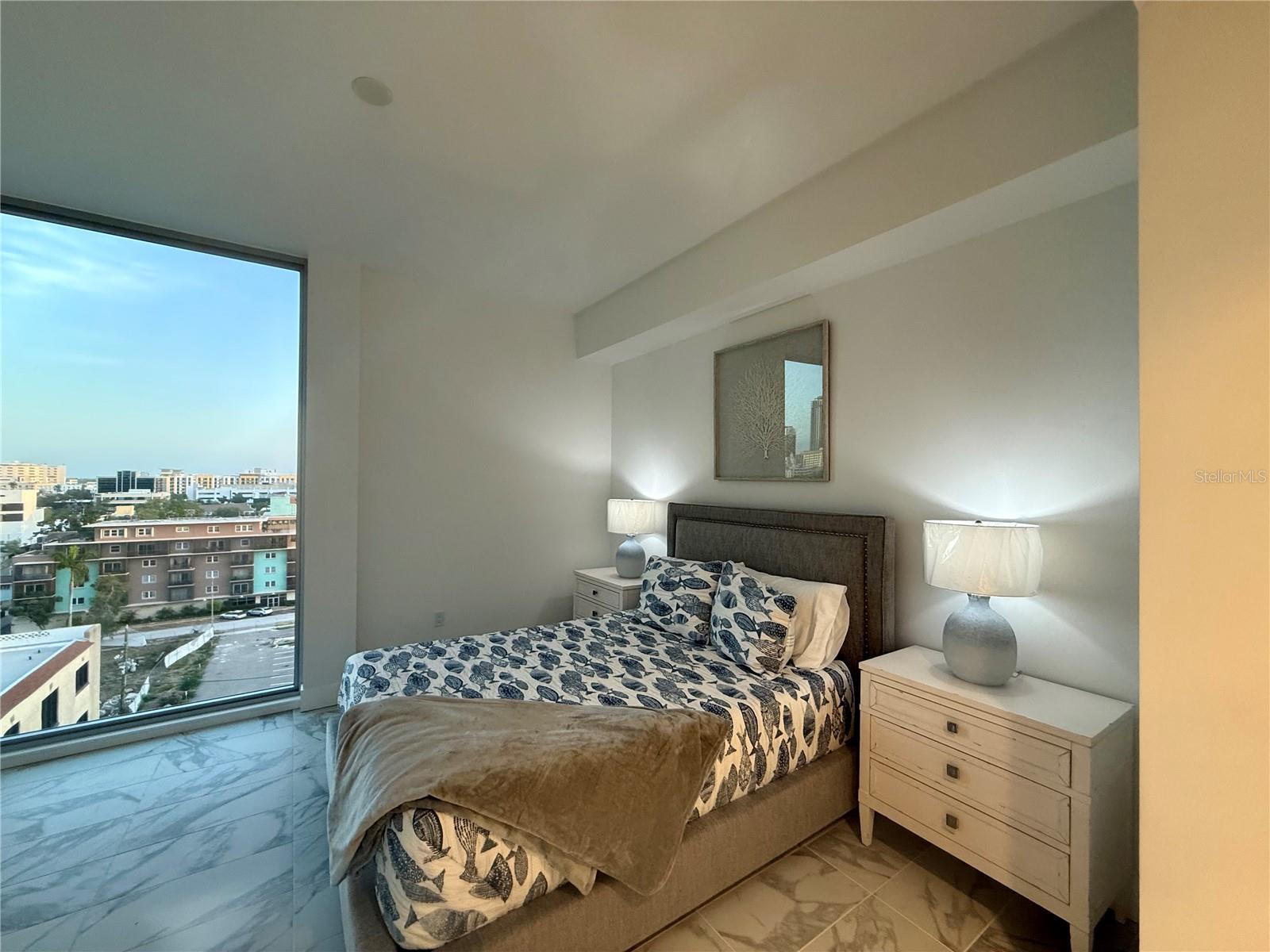 777 3rd Ave N #908 Property Photo 11