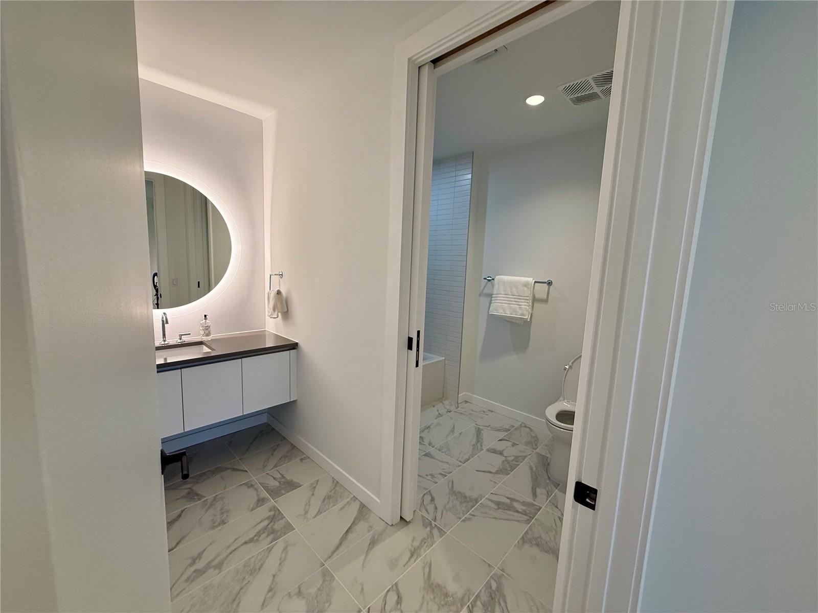777 3rd Ave N #908 Property Photo 13