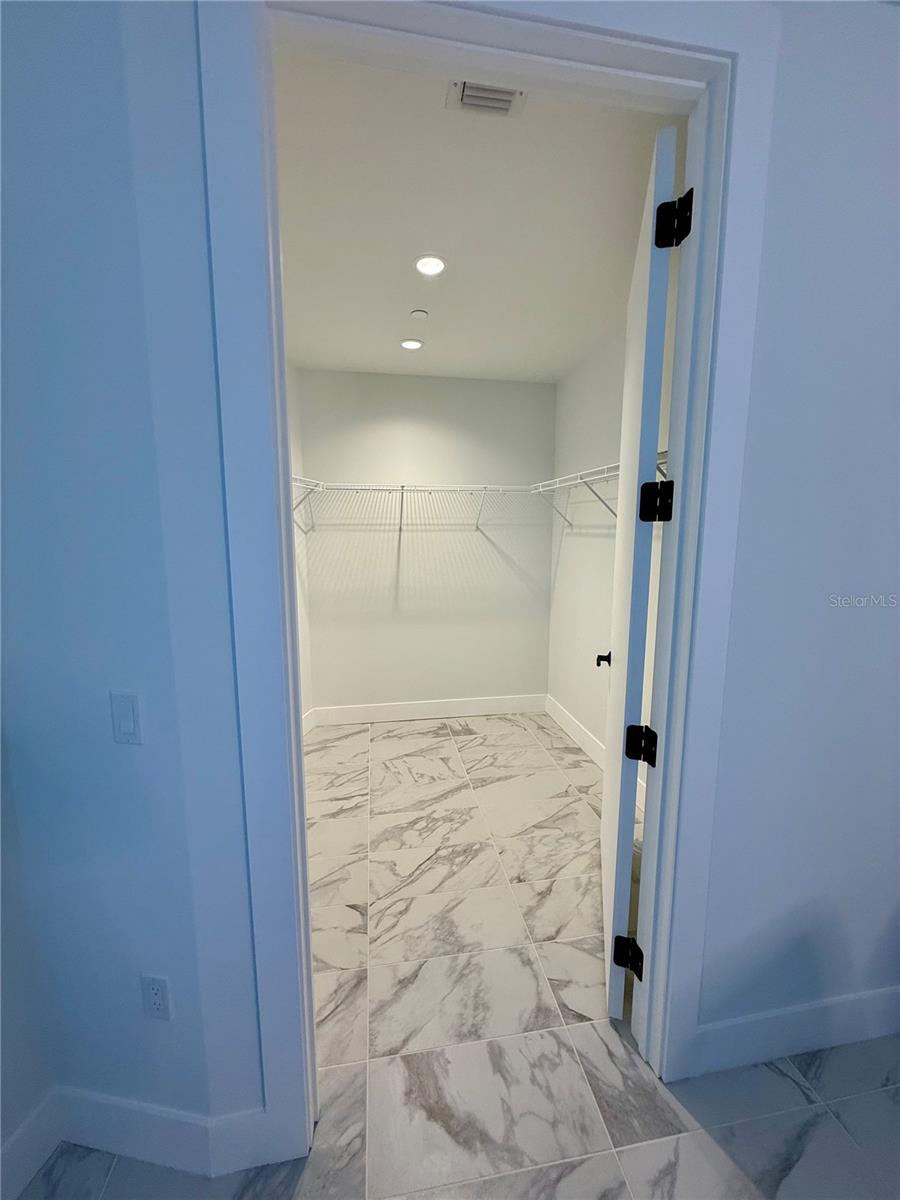 777 3rd Ave N #908 Property Photo 42