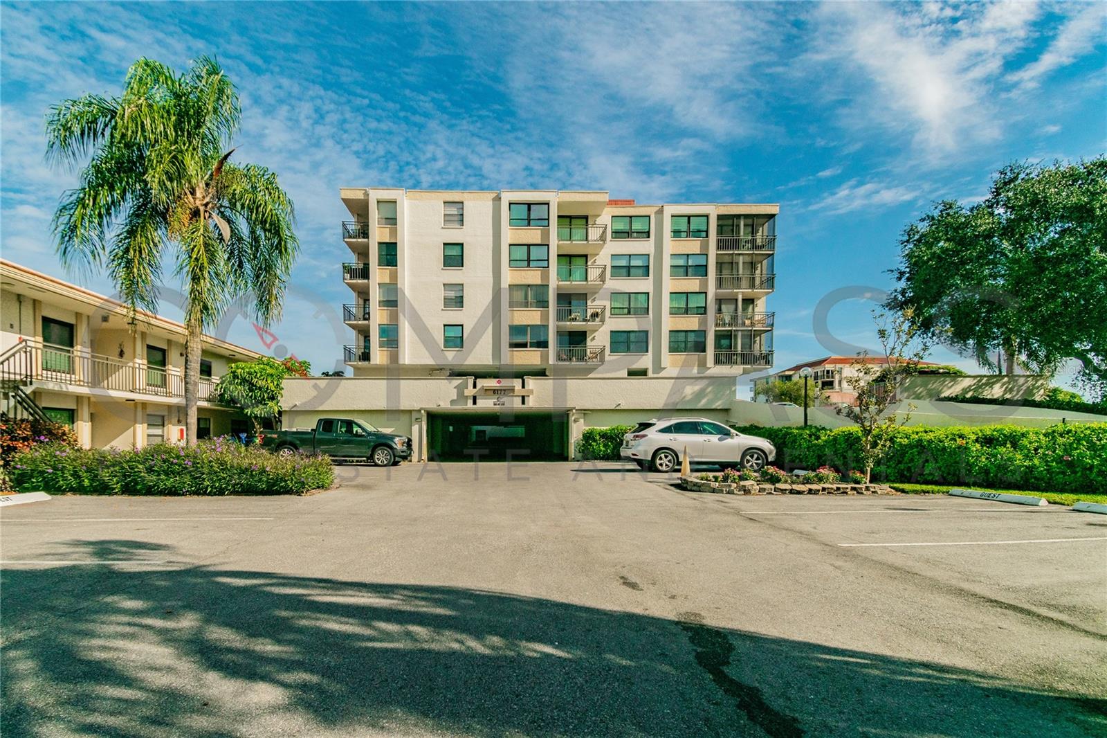 6177 SUN BLVD #405 Property Photo 1