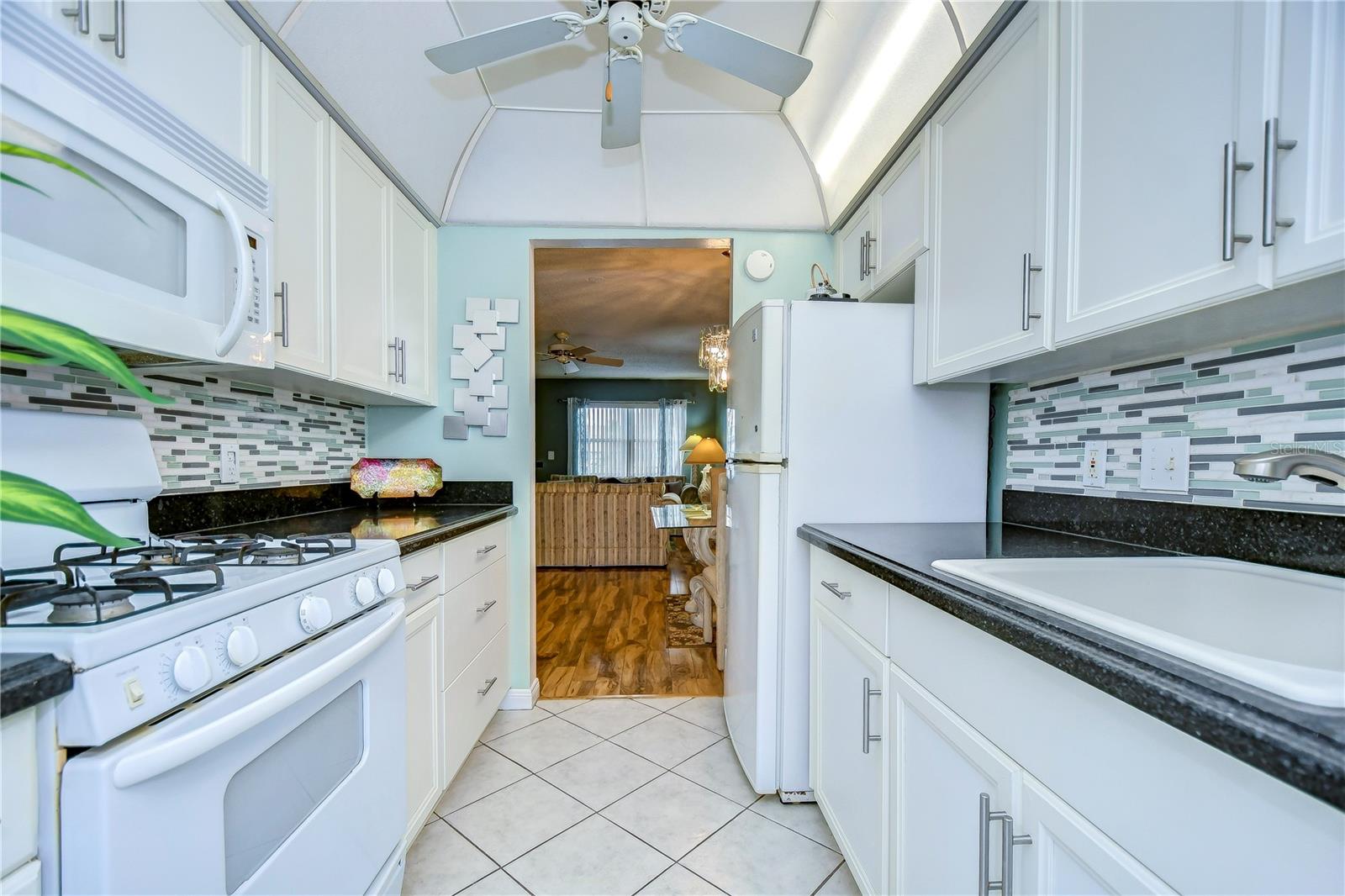 1893 Shore Dr S #206 Property Photo 16