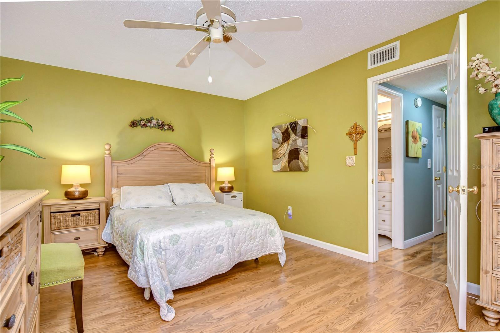 1893 Shore Dr S #206 Property Photo 18