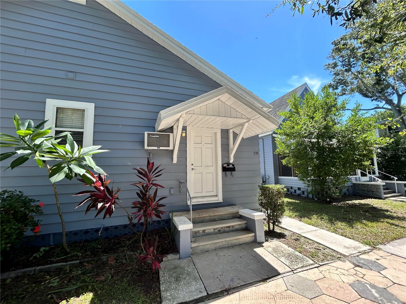 739 DARTMOOR ST N #739 Property Photo 1