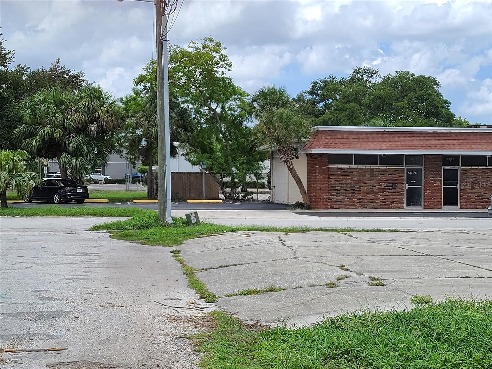 4980 Park Blvd N Property Photo 22