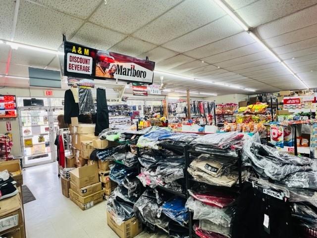 223 E Voorhis Ave Property Photo 8