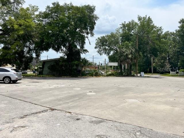 223 E Voorhis Ave Property Photo 12