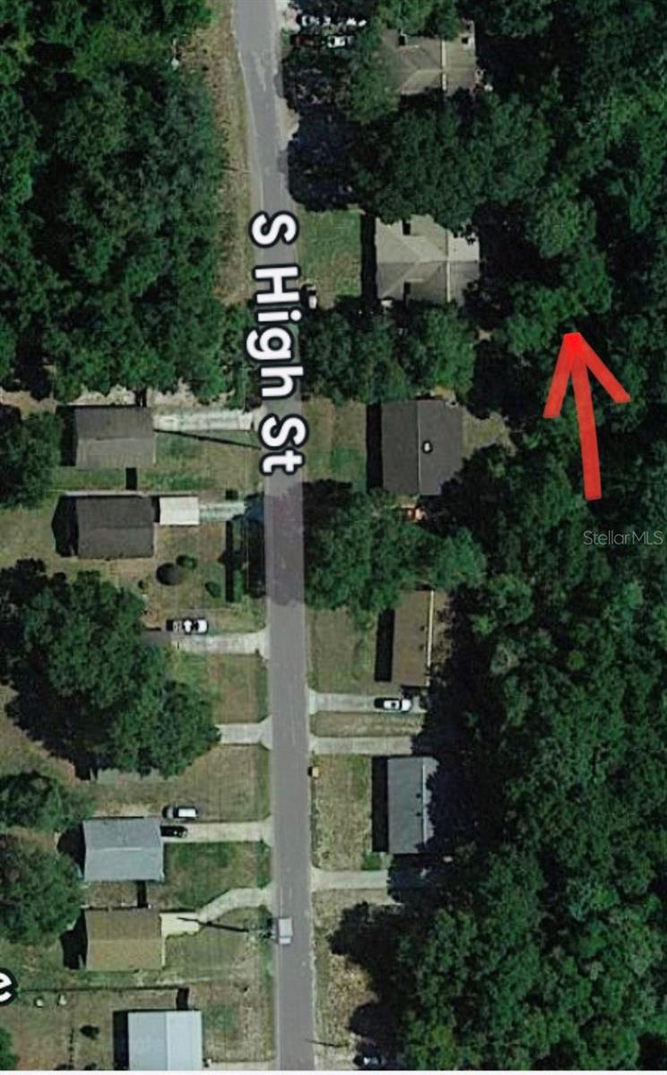 No Street Property Photo 5
