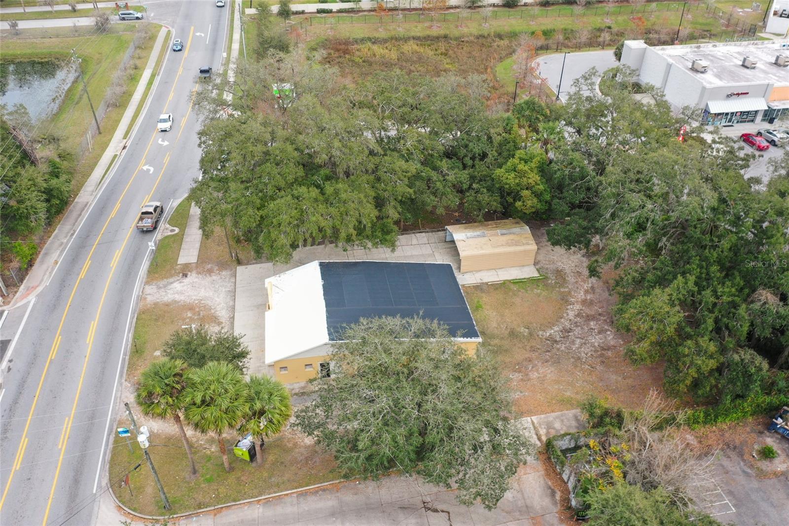 106 E Beresford Ave Property Photo 4