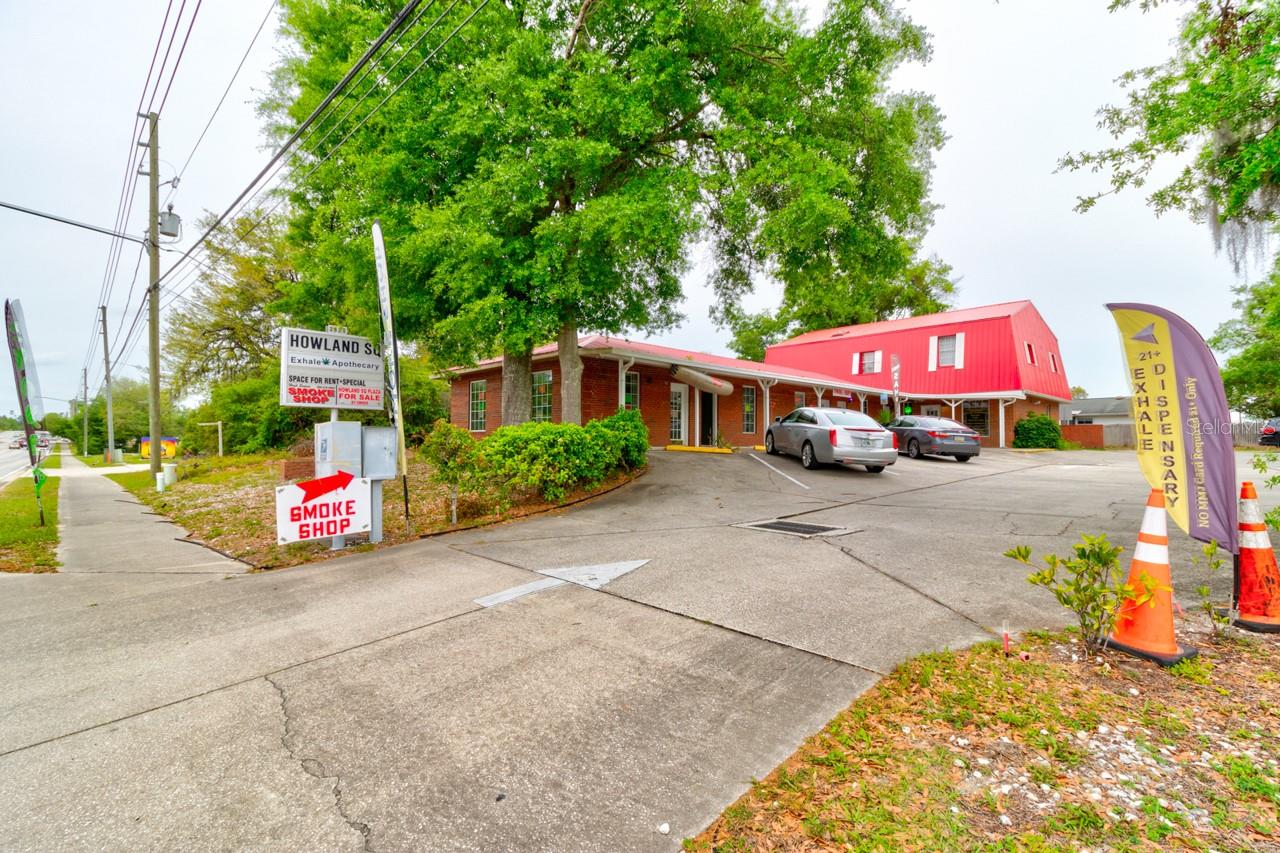 2820 Howland Blvd Property Photo 1