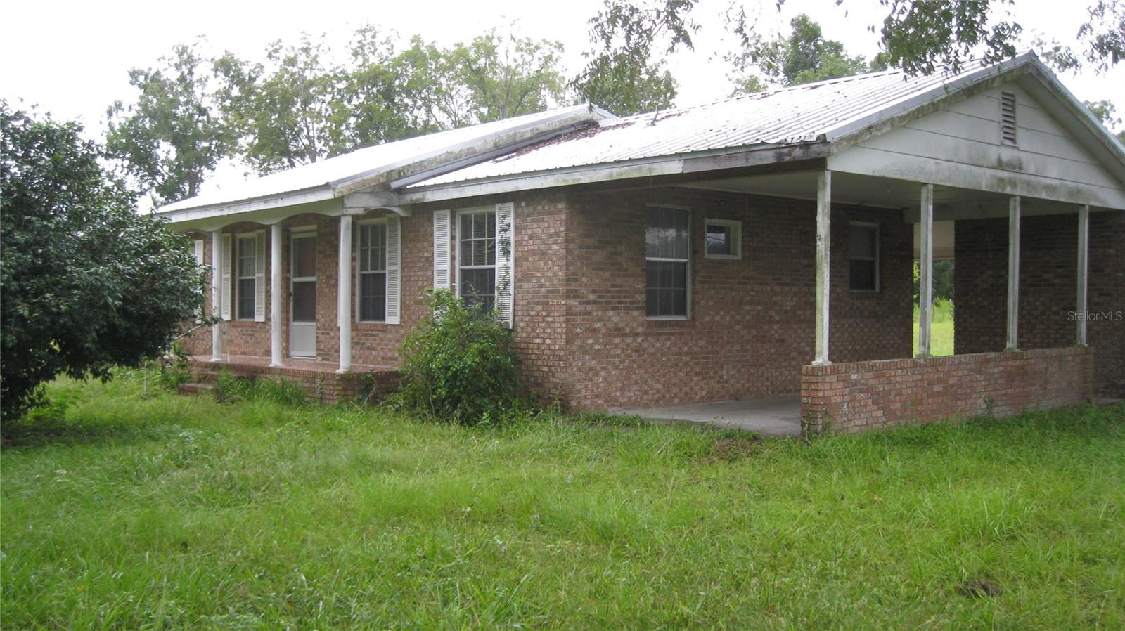 15589 104th St Property Photo 2