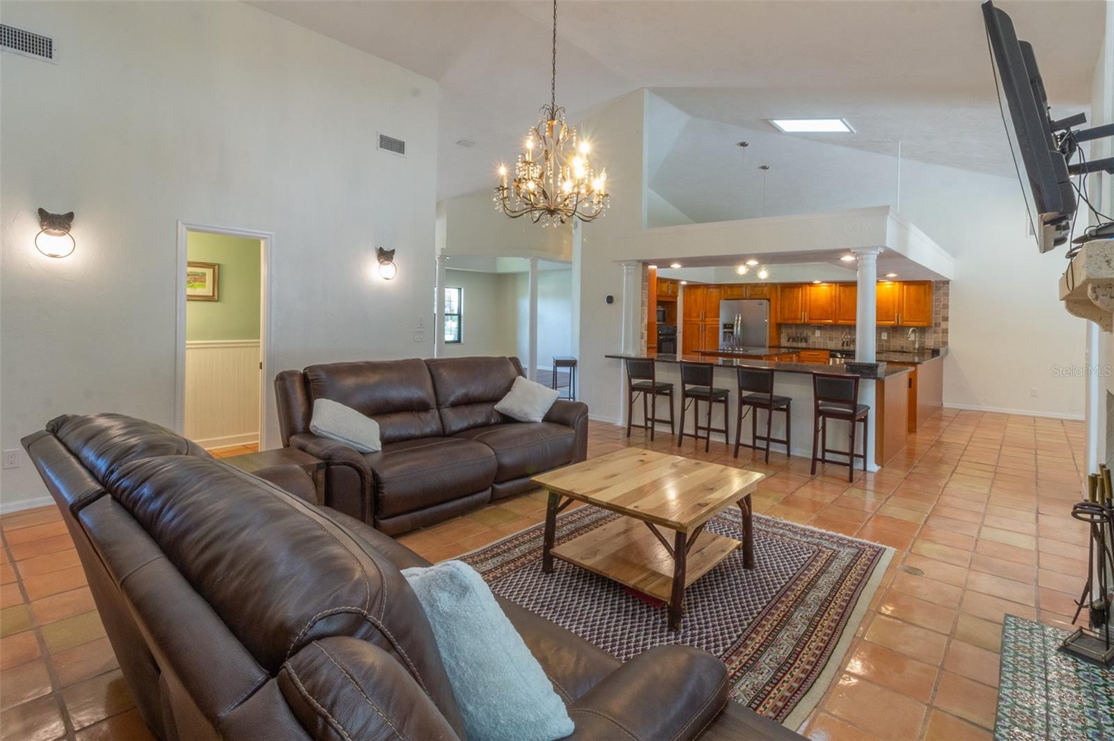 1839 Spruce Creek Blvd Property Photo 8