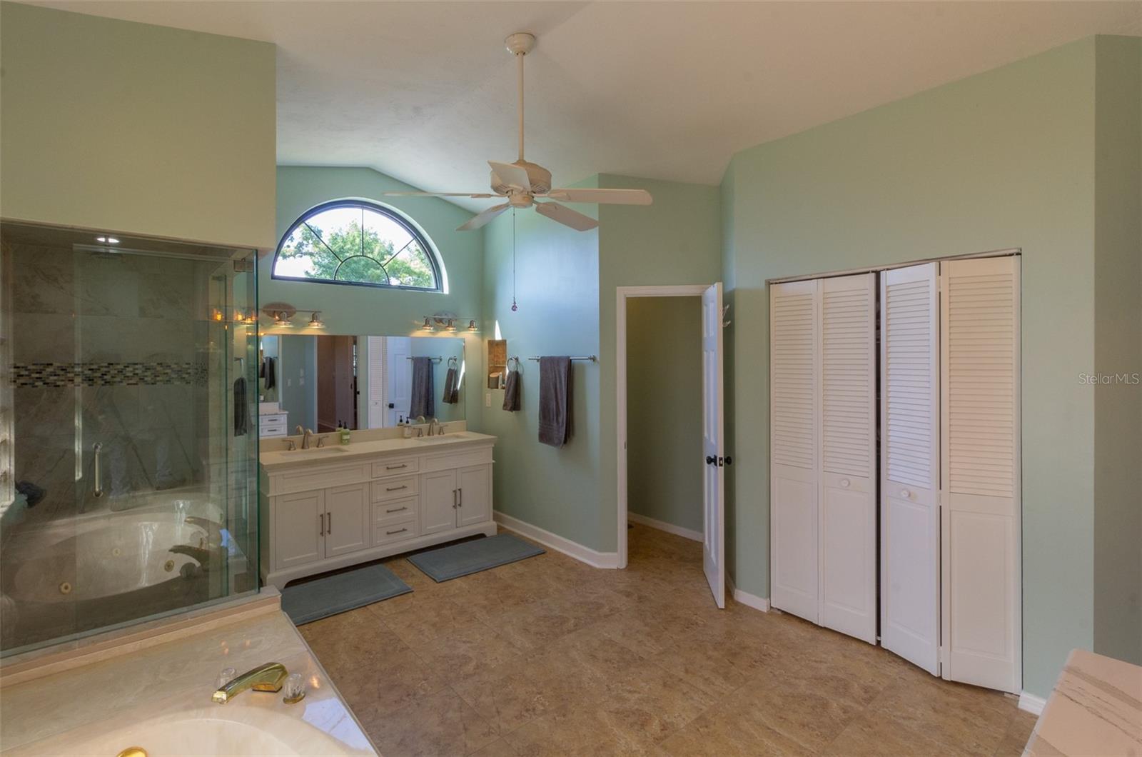 1839 Spruce Creek Blvd Property Photo 24