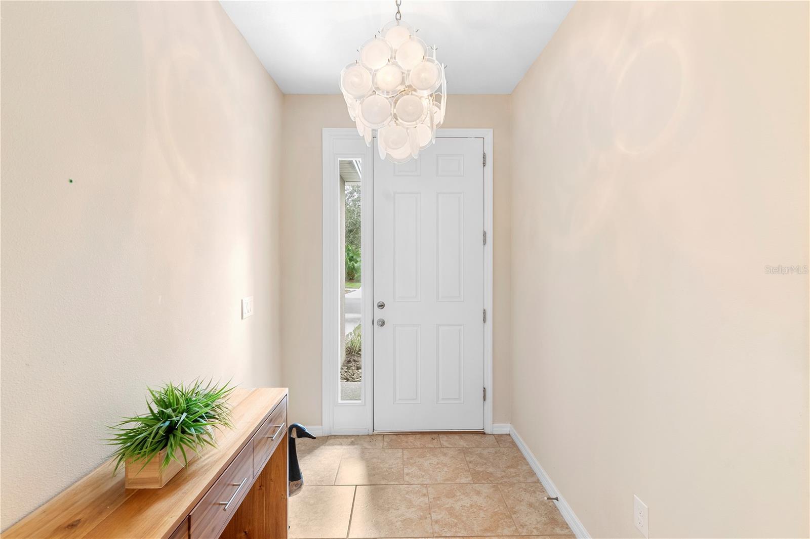 509 W Victoria Trails Blvd Property Photo 5