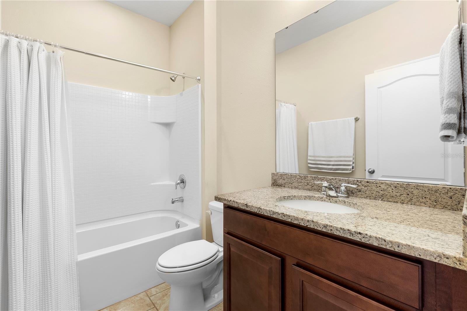 509 W Victoria Trails Blvd Property Photo 39
