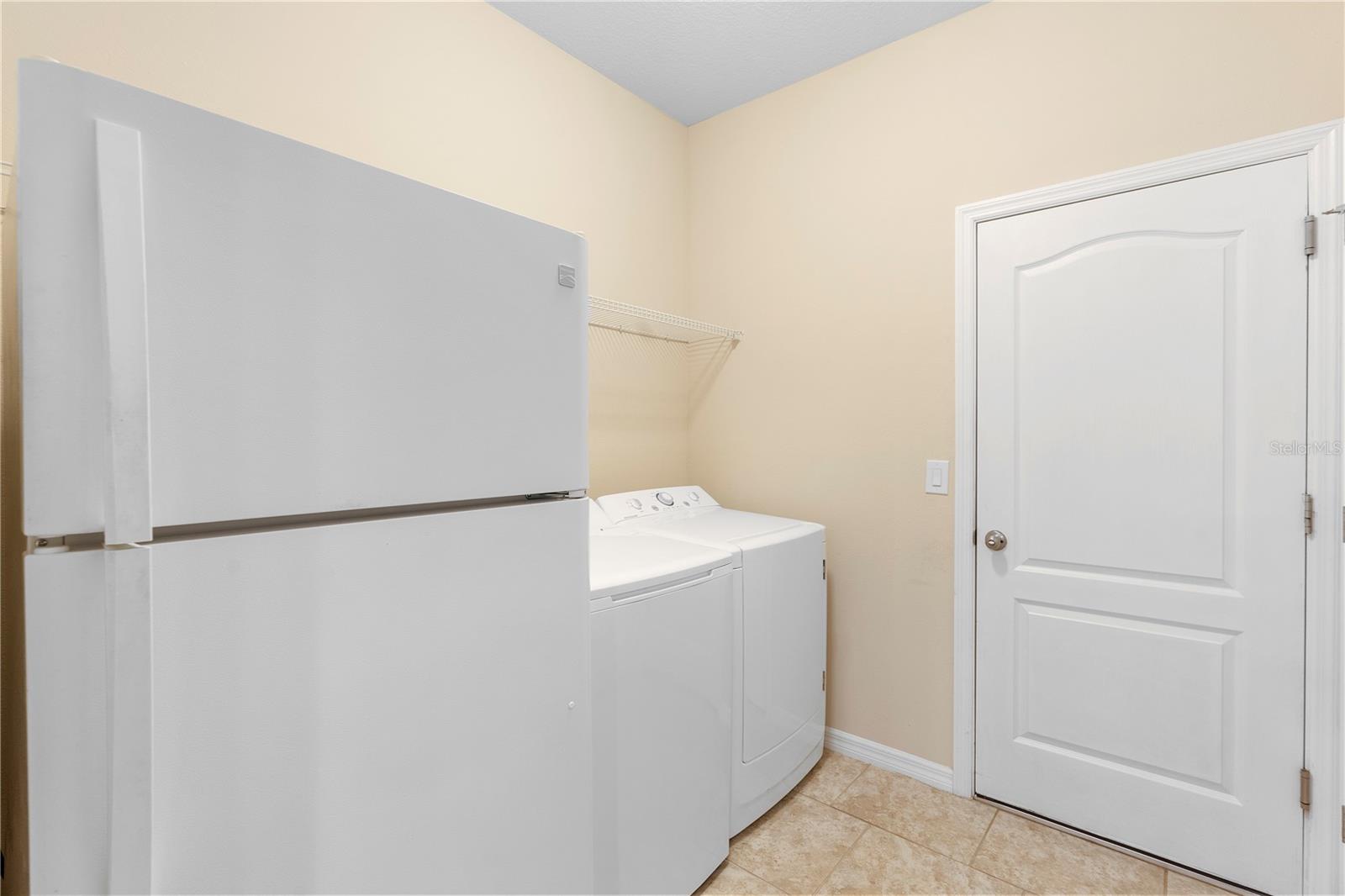 509 W Victoria Trails Blvd Property Photo 43