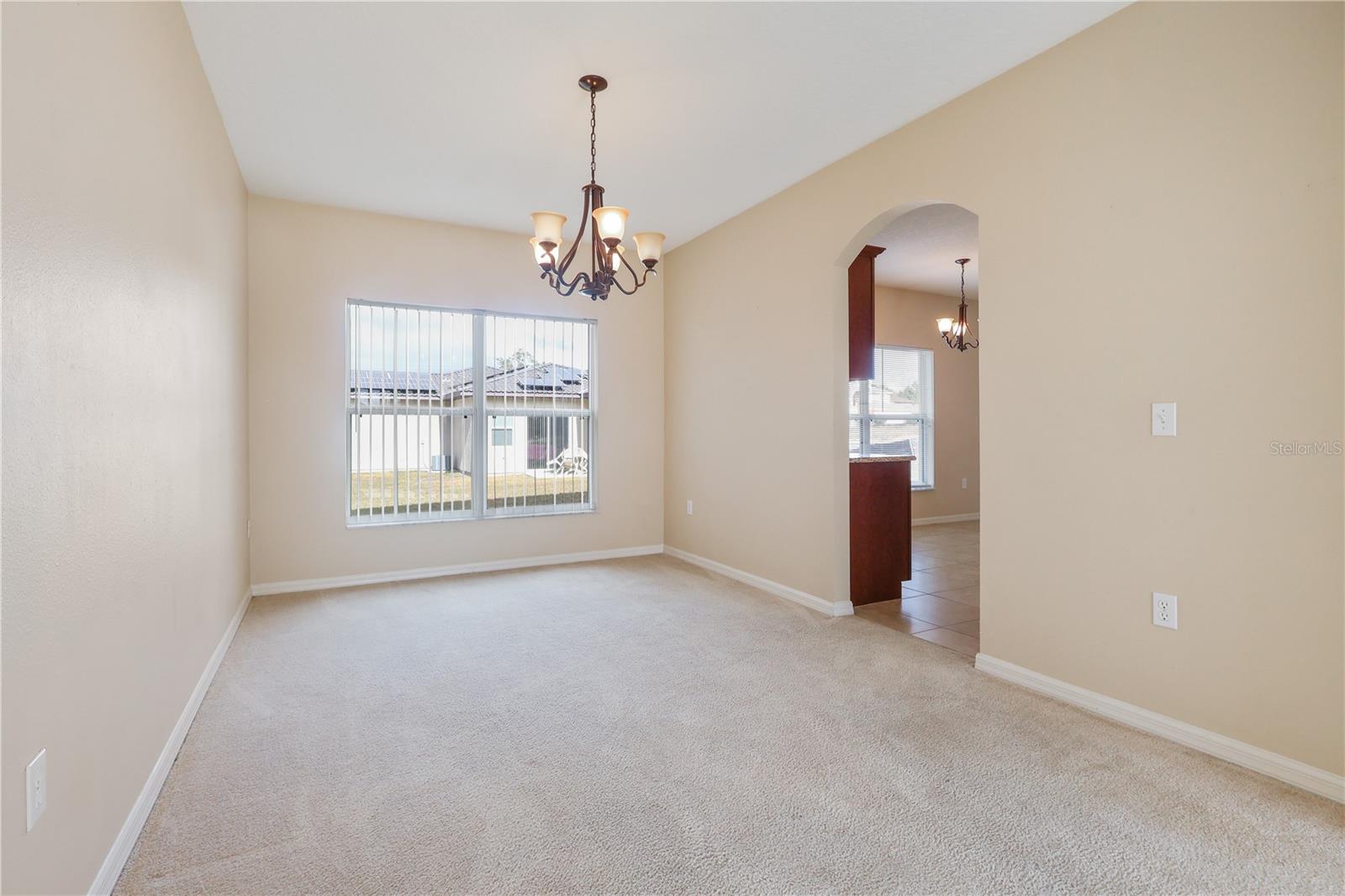 196 Athabasca Dr Property Photo 4